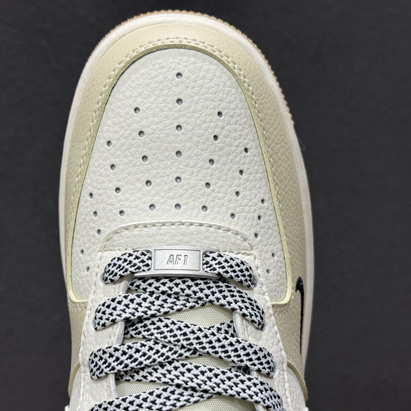 Nike Air Force 1'07 Low 联名 骏马奔腾 空军一号低帮休闲板鞋 ZH2598-308 Nike Air Force 1'07 Low 联名 骏马奔腾 空军一号低帮休闲板鞋 ZH2598-308