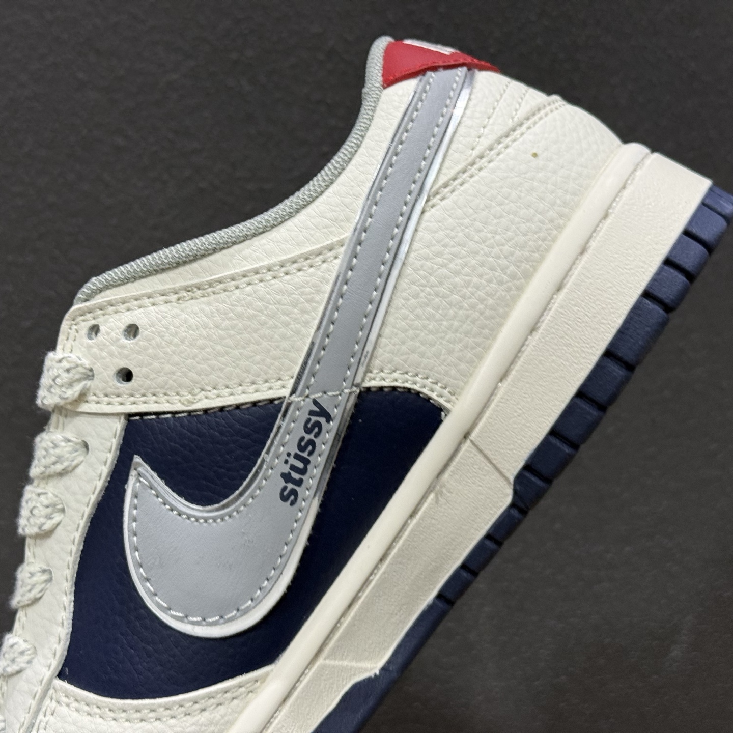 2026年新款限量发售 Nike SB Dunk Low“ 马年限定—汗血宝马” 周年高端定制 低帮休闲板鞋 SD6888-107