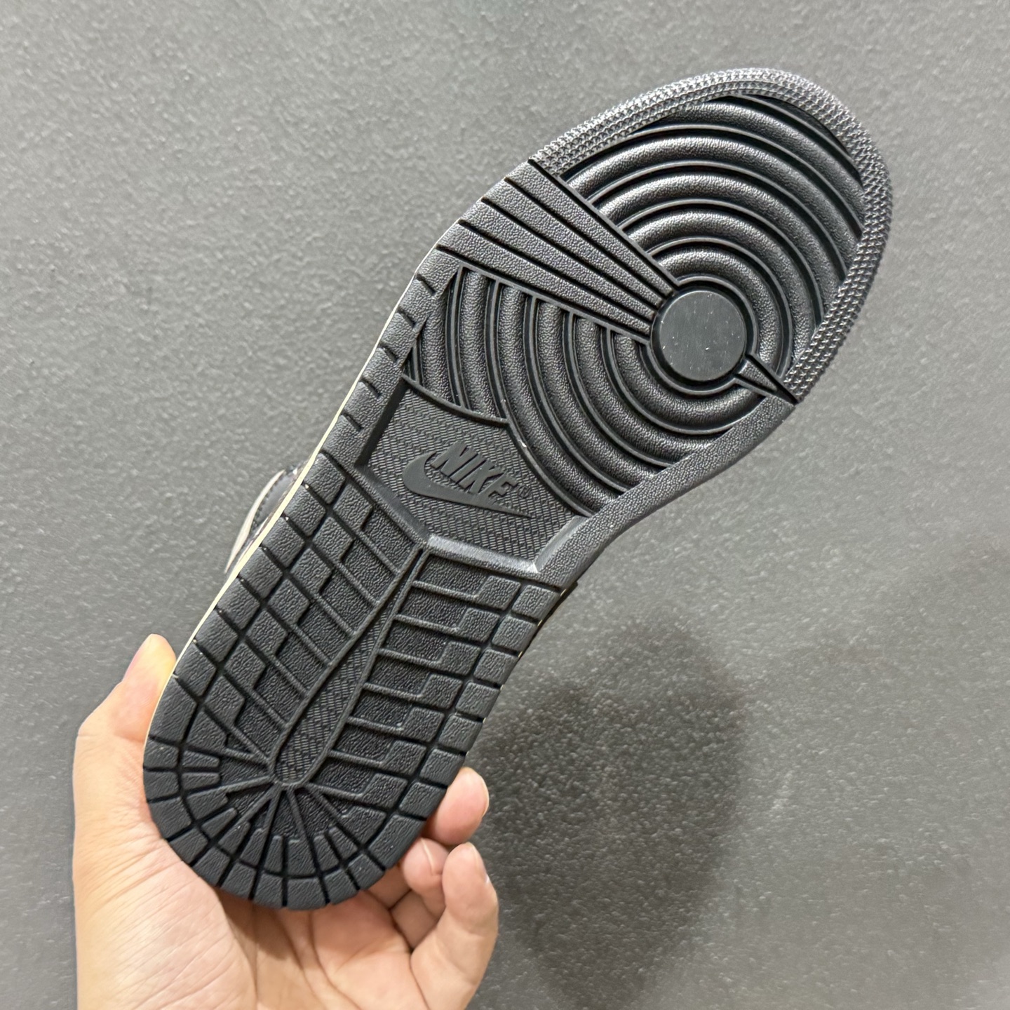 Jordan Air Jordan 1 Mid SE 棕黑色 IB7110-002