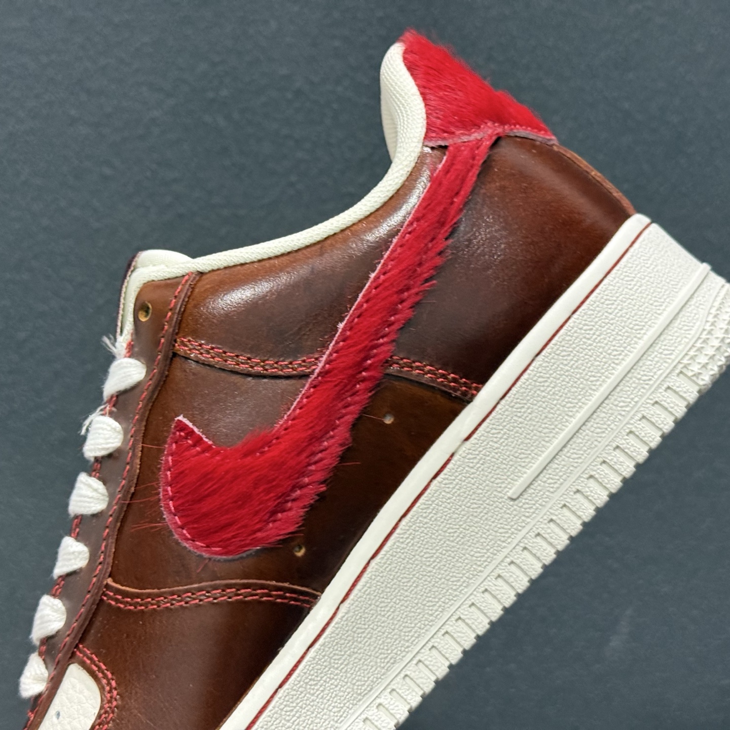 NIke Air Force 1 '07 Low 马年限定 复古棕咖赤红 FV3694-103 NIke Air Force 1 '07 Low 马年限定 复古棕咖赤红 FV3694-103