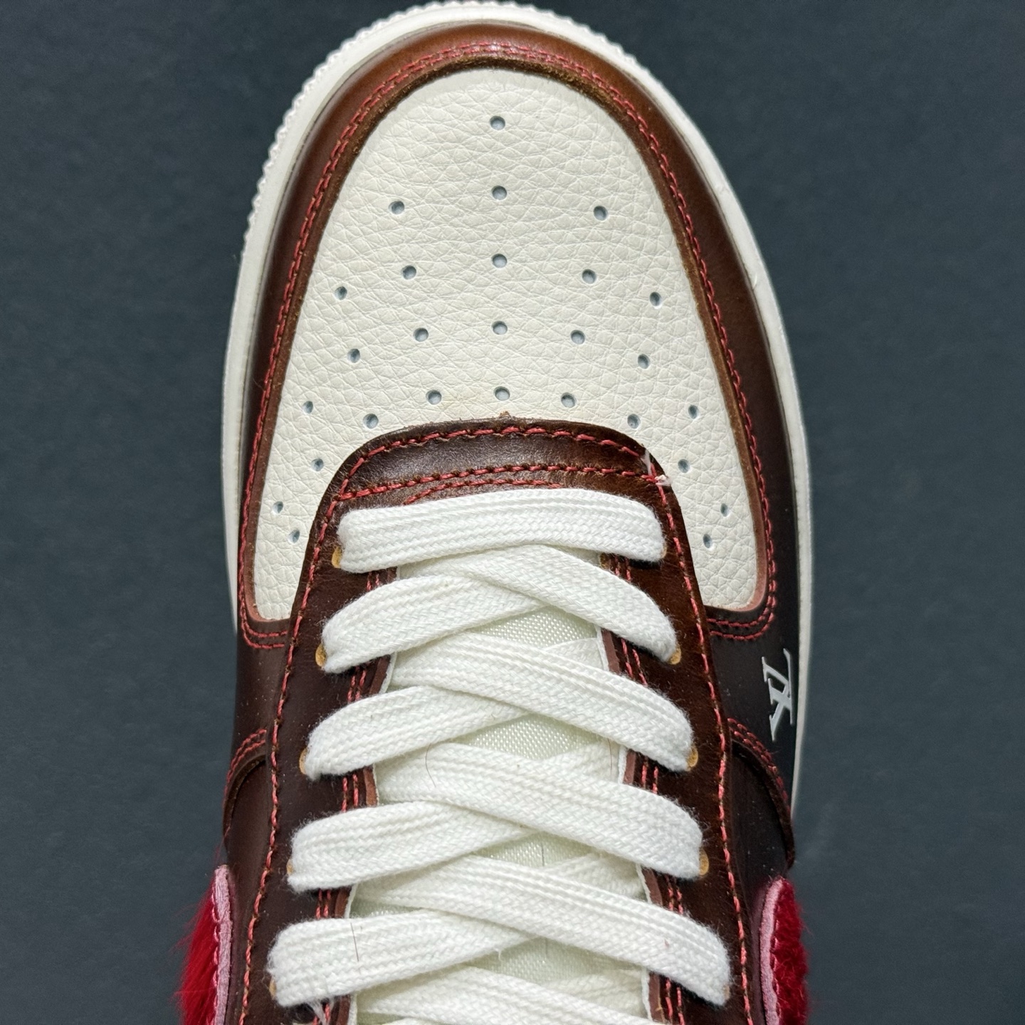 NIke Air Force 1 '07 Low 马年限定 复古棕咖赤红 FV3694-103 NIke Air Force 1 '07 Low 马年限定 复古棕咖赤红 FV3694-103