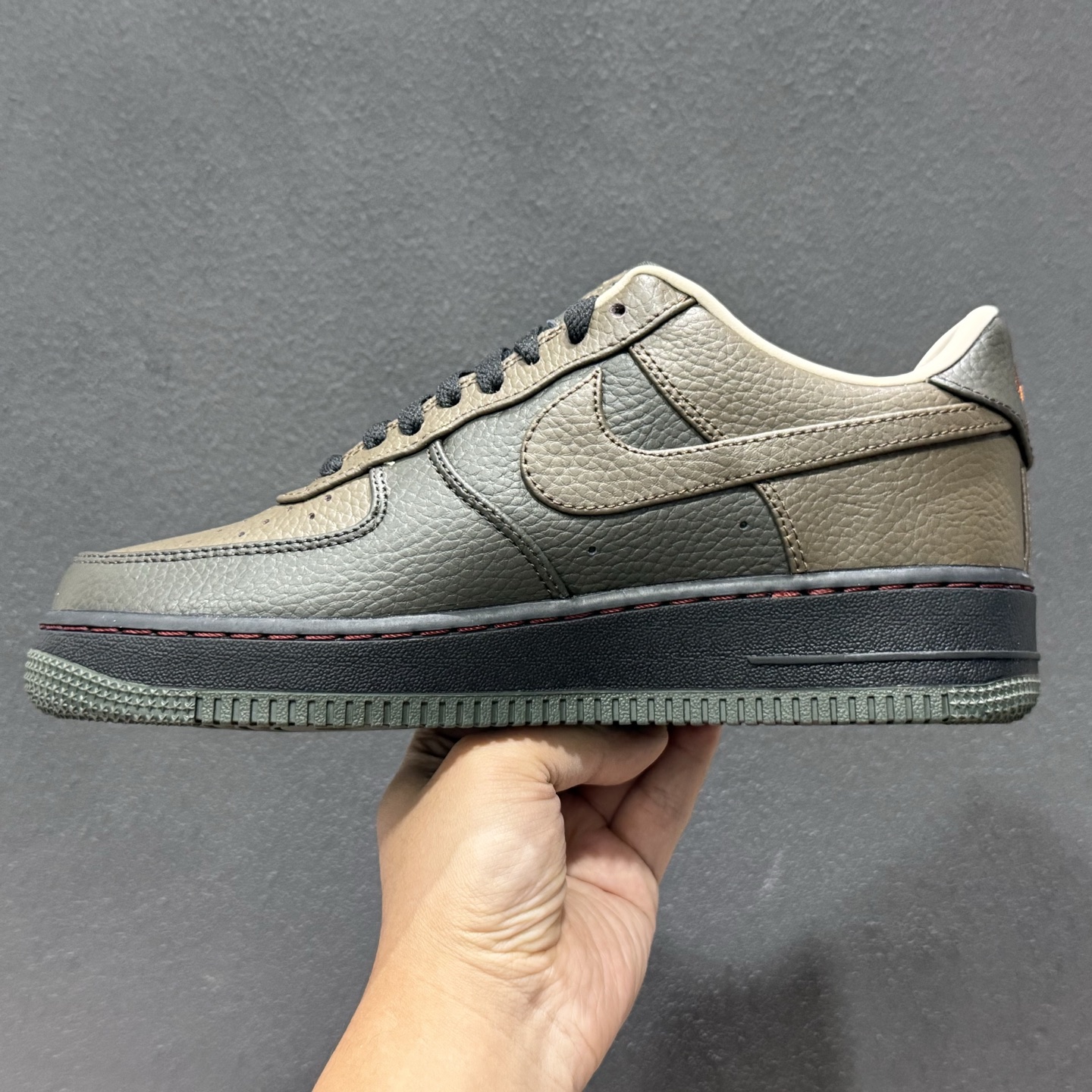 NK Air Force 1 Low 空军一号低帮休闲板鞋 IQ1122-320 NK Air Force 1 Low 空军一号低帮休闲板鞋 IQ1122-320