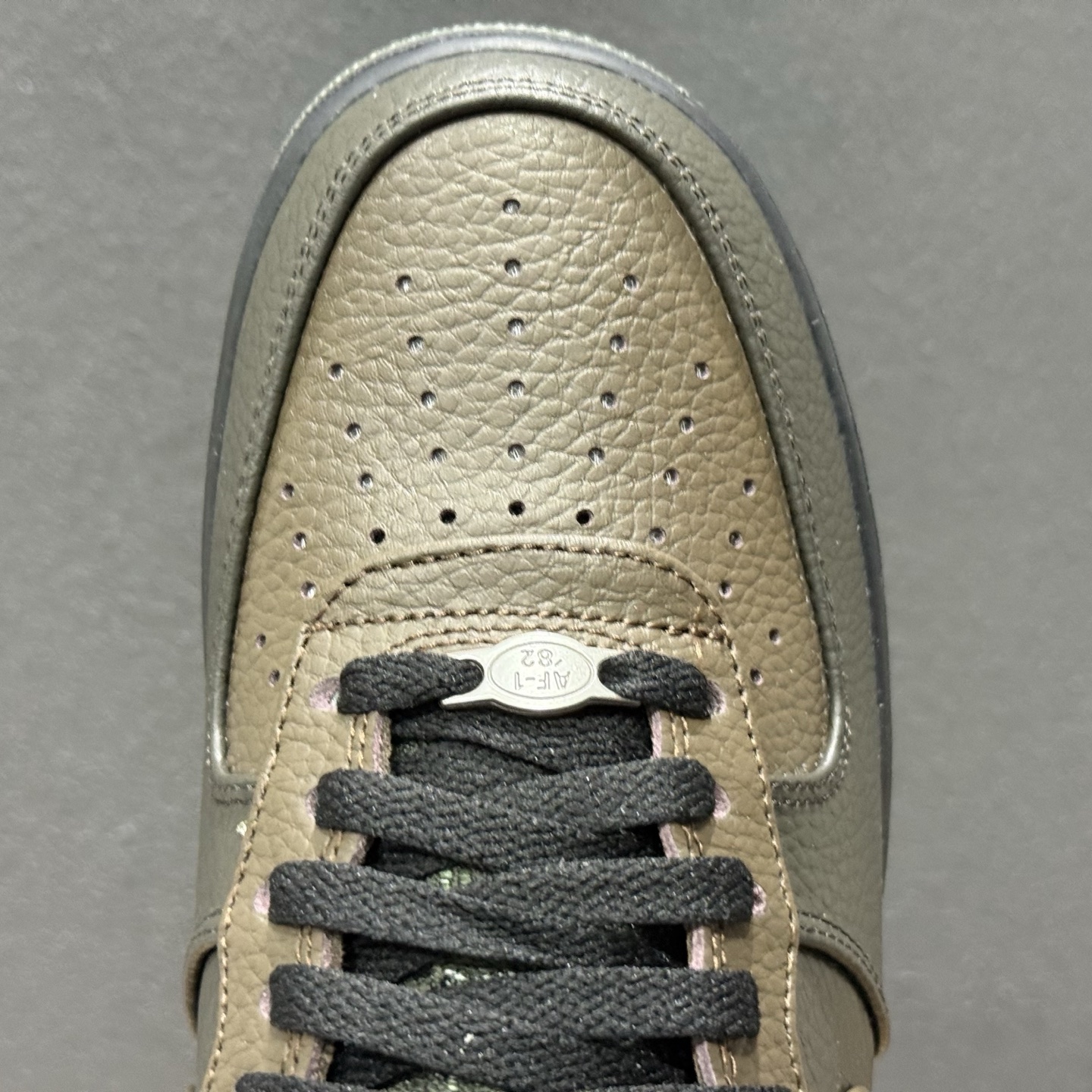 NK Air Force 1 Low 空军一号低帮休闲板鞋 IQ1122-320 NK Air Force 1 Low 空军一号低帮休闲板鞋 IQ1122-320