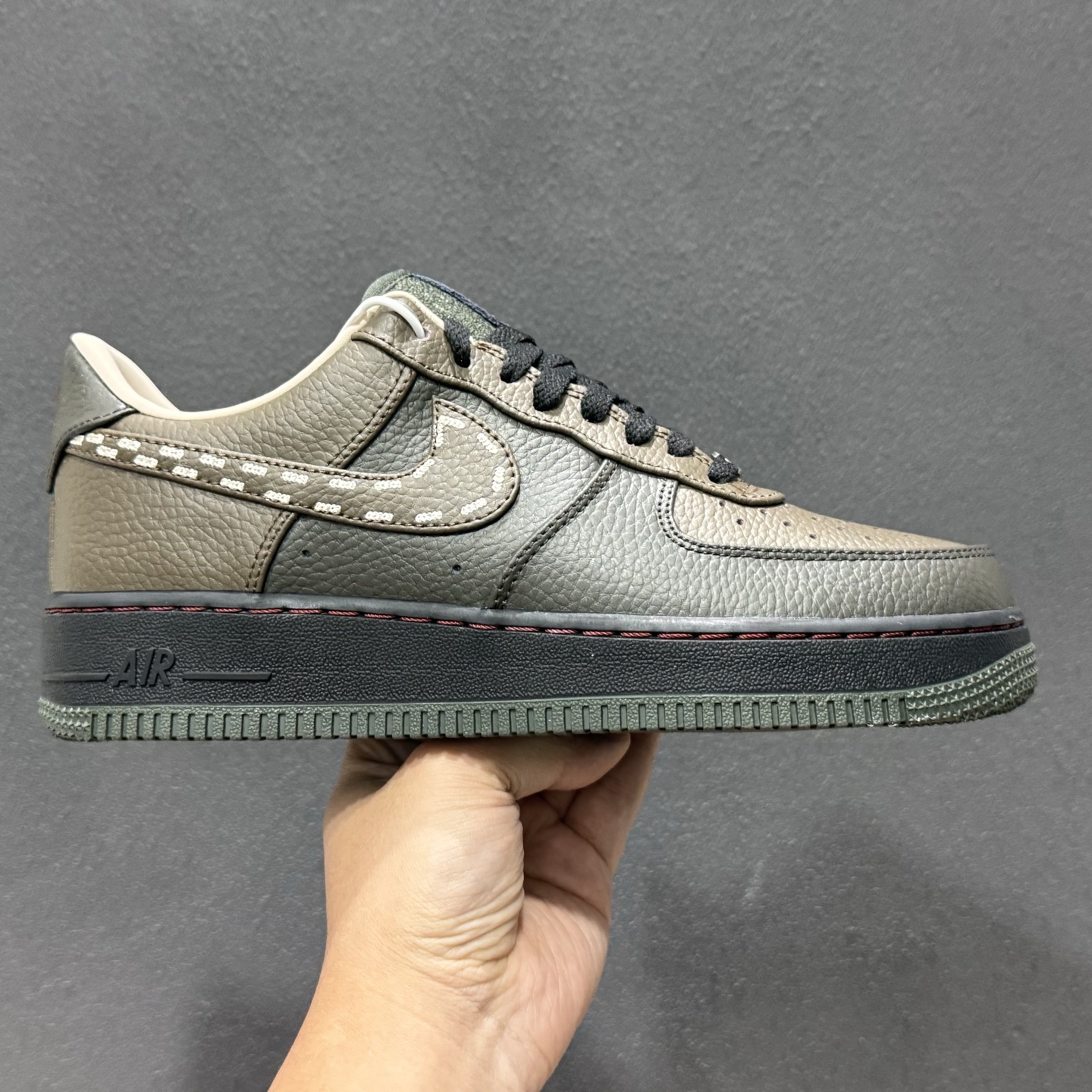 NK Air Force 1 Low 空军一号低帮休闲板鞋 IQ1122-320 NK Air Force 1 Low 空军一号低帮休闲板鞋 IQ1122-320