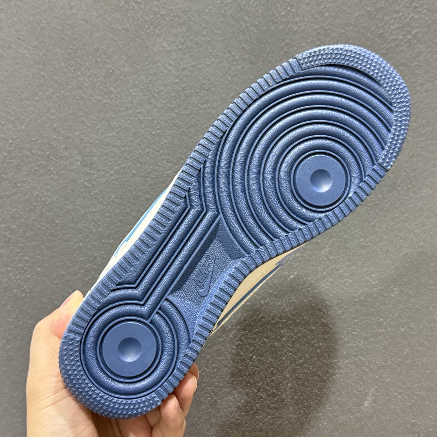 蓝白格调 经典焕新|Nike Air Force 1 Low Stüssy联名款-High Quatity Cheap Brand wholesale wholesaler seller Clothes Bags handbags Sneakers Top Fashion Clothing Shoes from China Factory Chinese suppliers best Quality Beautiful Price 蓝白格调 经典焕新|Nike Air Force 1 Low Stüssy联名款