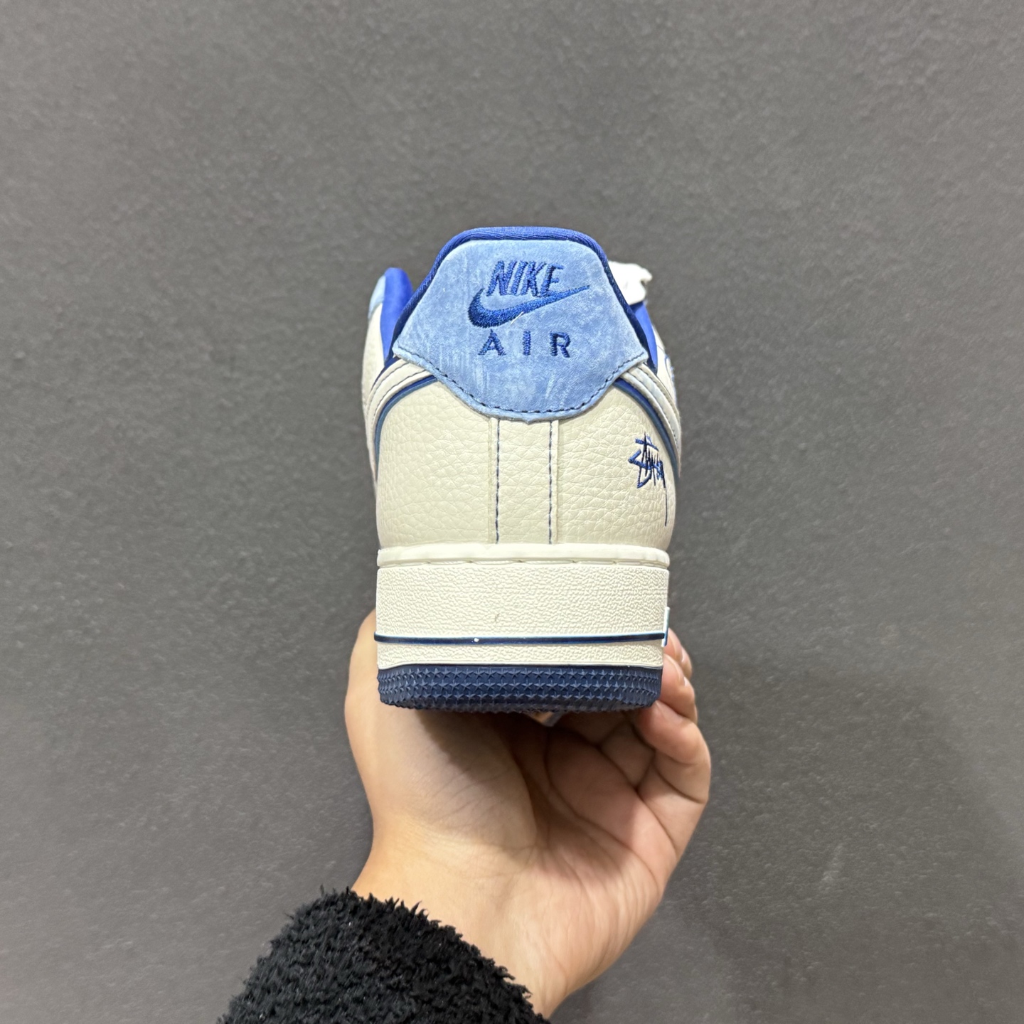 蓝白格调 经典焕新|Nike Air Force 1 Low Stüssy联名款-High Quatity Cheap Brand wholesale wholesaler seller Clothes Bags handbags Sneakers Top Fashion Clothing Shoes from China Factory Chinese suppliers best Quality Beautiful Price 蓝白格调 经典焕新|Nike Air Force 1 Low Stüssy联名款