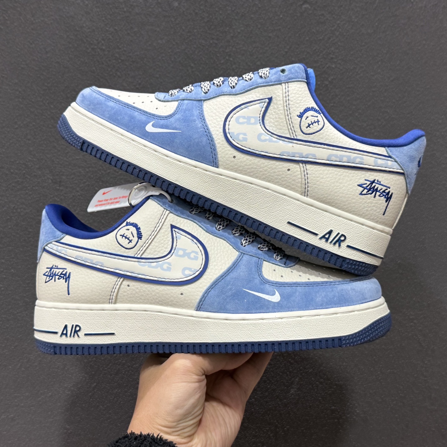 蓝白格调 经典焕新|Nike Air Force 1 Low Stüssy联名款-High Quatity Cheap Brand wholesale wholesaler seller Clothes Bags handbags Sneakers Top Fashion Clothing Shoes from China Factory Chinese suppliers best Quality Beautiful Price 蓝白格调 经典焕新|Nike Air Force 1 Low Stüssy联名款