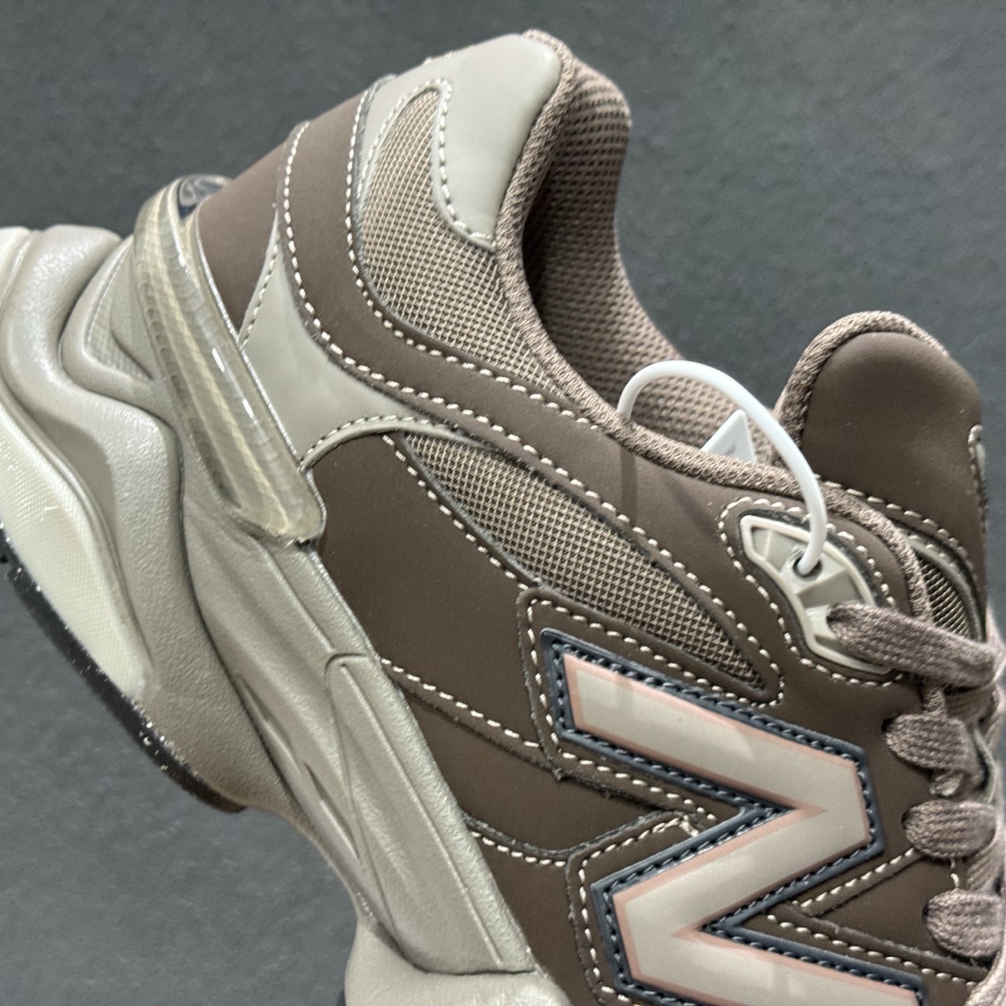 240 New Balance NB9060 联名款 复古休闲运动慢跑鞋 U9060AUB-Chinese UA Cheap High Quatity Brand Clothes Bags handbags Sneakers wholesale wholesaler seller from China Factory suppliers Fashion Clothing Shoes best Quality Beautiful Price 240 New Balance NB9060 联名款 复古休闲运动慢跑鞋 U9060AUB