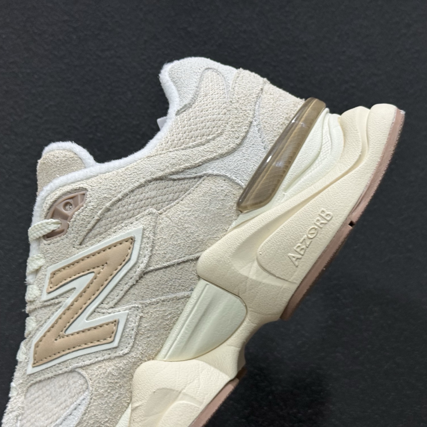 240 New Balance NB9060 联名款 复古休闲运动慢跑鞋 U9060CCB-Chinese UA Cheap High Quatity Brand Clothes Bags handbags Sneakers wholesale wholesaler seller from China Factory suppliers Fashion Clothing Shoes best Quality Beautiful Price 240 New Balance NB9060 联名款 复古休闲运动慢跑鞋 U9060CCB