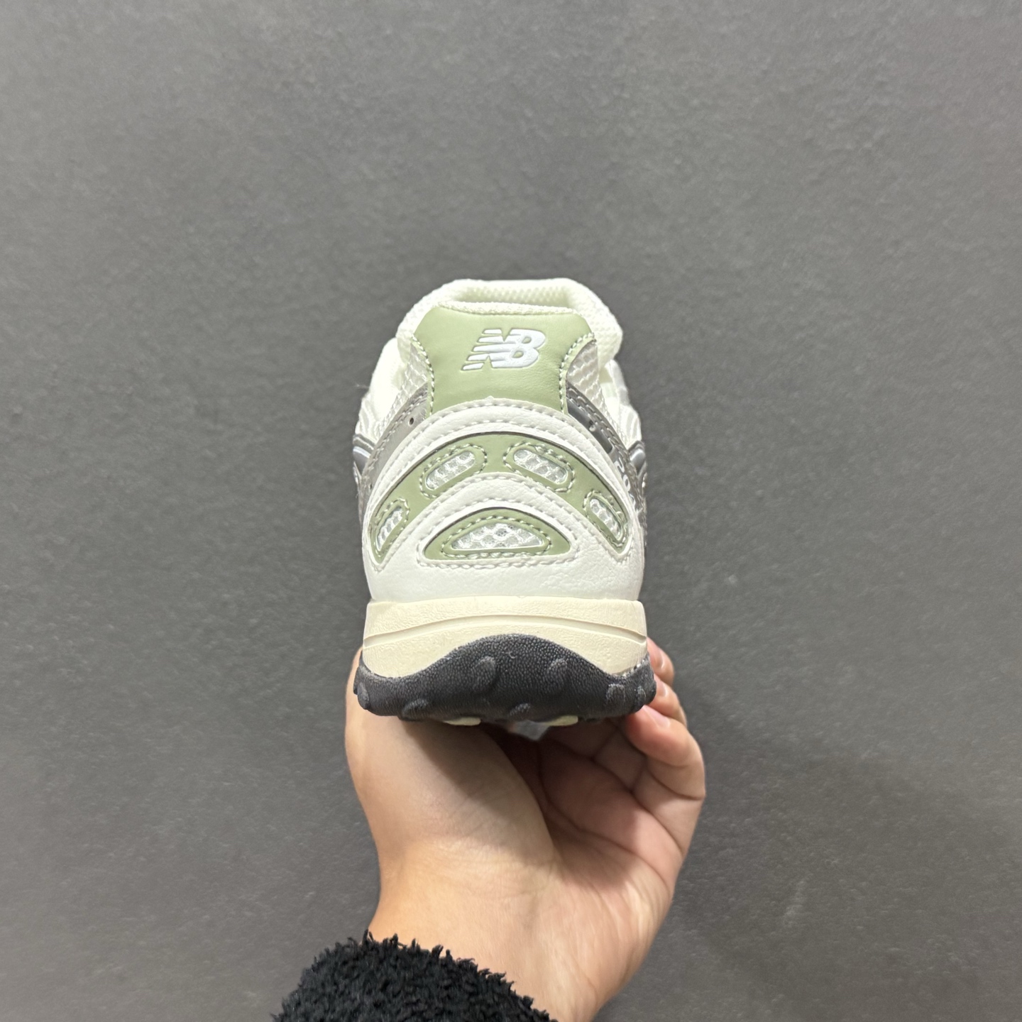 180 :New Balance 204L系列 新百伦 薄底鞋 薄底皮质鞋带德训系 减震耐磨包裹性支撑轻便 低帮 生活休闲鞋 U204LSWB-132-Chinese UA Cheap High Quatity Brand Clothes Bags handbags Sneakers wholesale wholesaler seller from China Factory suppliers Fashion Clothing Shoes best Quality Beautiful Price 180 :New Balance 204L系列 新百伦 薄底鞋 薄底皮质鞋带德训系 减震耐磨包裹性支撑轻便 低帮 生活休闲鞋 U204LSWB-132