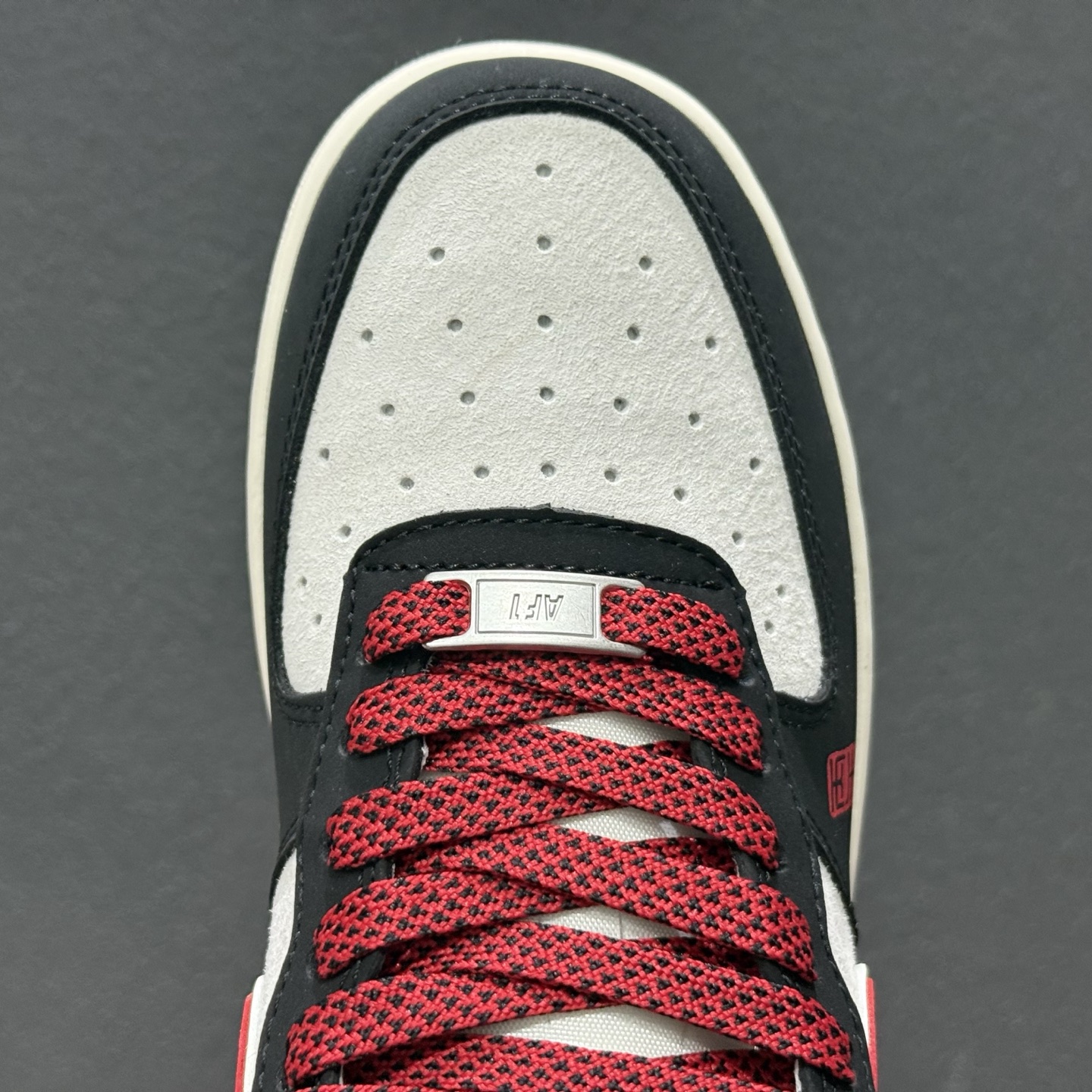 260 NIke Air Force 1 '07 Low “马年限定-汗血宝马”空军一号 低帮 运动鞋 HT5088-612-Chinese UA Cheap High Quatity Brand Clothes Bags handbags Sneakers wholesale wholesaler seller from China Factory suppliers Fashion Clothing Shoes best Quality Beautiful Price 260 NIke Air Force 1 '07 Low “马年限定-汗血宝马”空军一号 低帮 运动鞋 HT5088-612