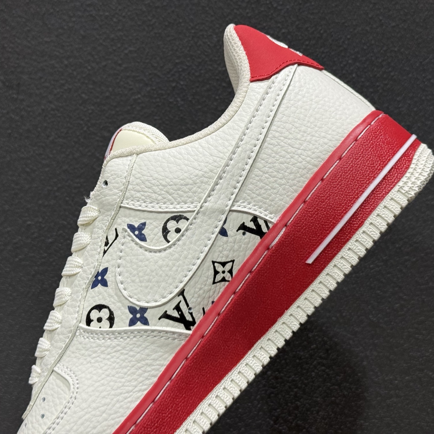 260 Nike Air Force 1'07 Low LV联名 白嫣红 空军一号低帮休闲板鞋 BQ4212-100-Chinese UA Cheap High Quatity Brand Clothes Bags handbags Sneakers wholesale wholesaler seller from China Factory suppliers Fashion Clothing Shoes best Quality Beautiful Price 260 Nike Air Force 1'07 Low LV联名 白嫣红 空军一号低帮休闲板鞋 BQ4212-100