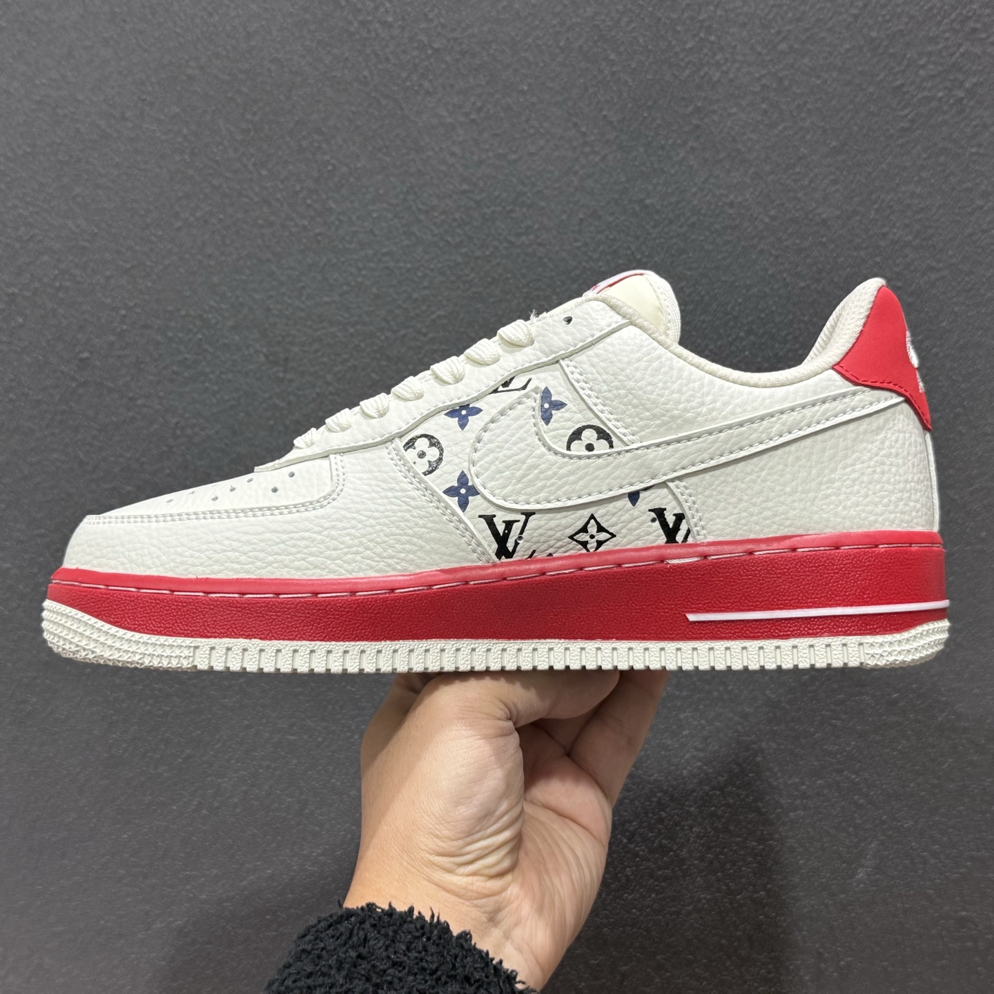 260 Nike Air Force 1'07 Low LV联名 白嫣红 空军一号低帮休闲板鞋 BQ4212-100-Chinese UA Cheap High Quatity Brand Clothes Bags handbags Sneakers wholesale wholesaler seller from China Factory suppliers Fashion Clothing Shoes best Quality Beautiful Price 260 Nike Air Force 1'07 Low LV联名 白嫣红 空军一号低帮休闲板鞋 BQ4212-100
