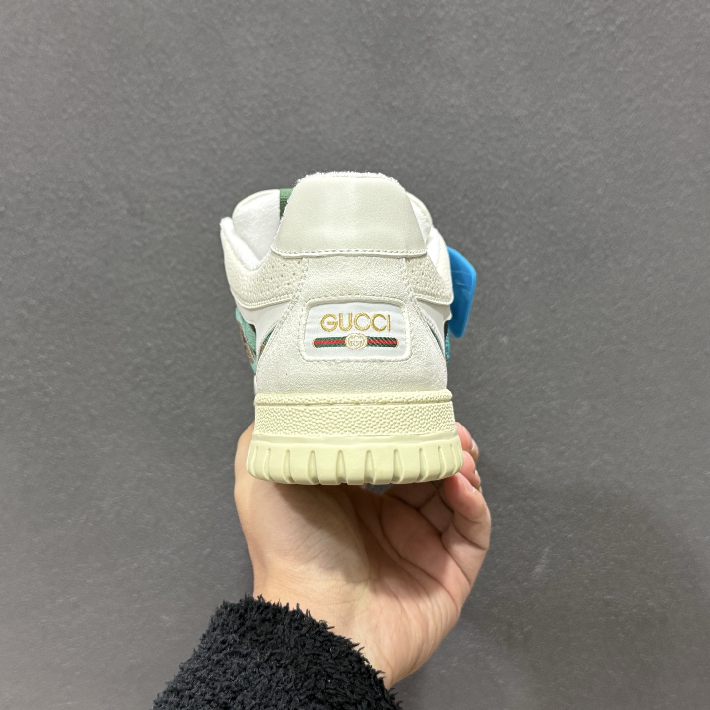 420 古驰Gucci Re-Web Leather Sneakers 系列低帮复古百搭训练休闲运动小白板鞋“皮革米白乌木色GG红绿标牌-Chinese UA Cheap High Quatity Brand Clothes Bags handbags Sneakers wholesale wholesaler seller from China Factory suppliers Fashion Clothing Shoes best Quality Beautiful Price 420 古驰Gucci Re-Web Leather Sneakers 系列低帮复古百搭训练休闲运动小白板鞋“皮革米白乌木色GG红绿标牌