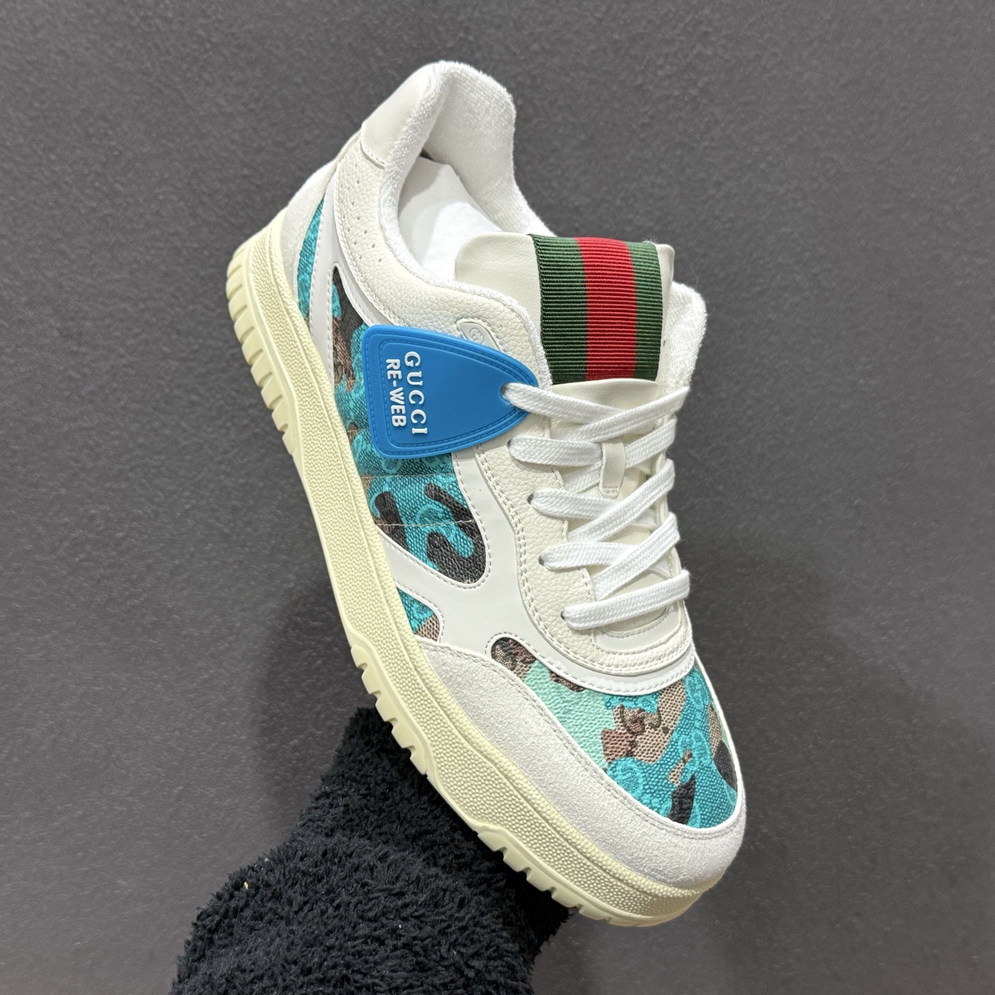420 古驰Gucci Re-Web Leather Sneakers 系列低帮复古百搭训练休闲运动小白板鞋“皮革米白乌木色GG红绿标牌-Chinese UA Cheap High Quatity Brand Clothes Bags handbags Sneakers wholesale wholesaler seller from China Factory suppliers Fashion Clothing Shoes best Quality Beautiful Price 420 古驰Gucci Re-Web Leather Sneakers 系列低帮复古百搭训练休闲运动小白板鞋“皮革米白乌木色GG红绿标牌