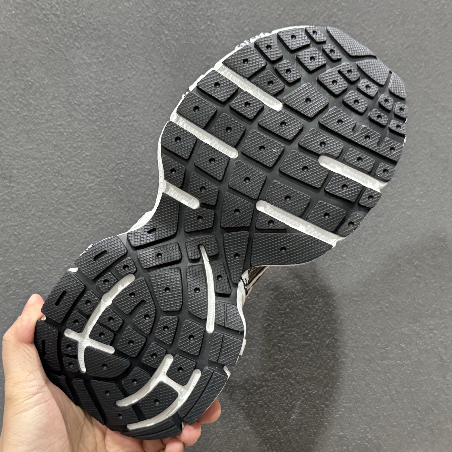 480 巴黎世家 工厂优势放货，欢迎合作 巴黎10代3XL 蕾丝边蝴蝶结米白色