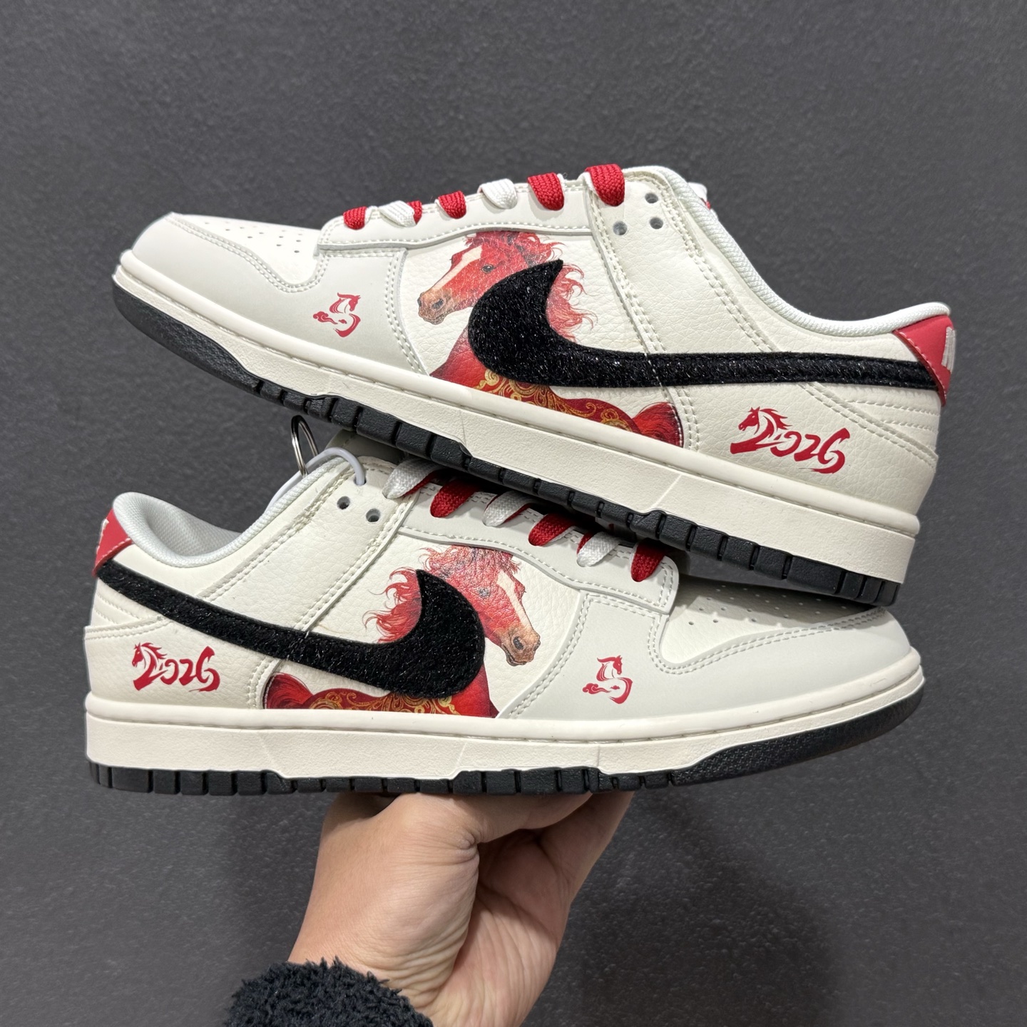 280 Nike SB Dunk Low“ 马年限定—汗血宝马” 周年高端定制 低帮休闲板鞋 FC1688-257-Chinese UA Cheap High Quatity Brand Clothes Bags handbags Sneakers wholesale wholesaler seller from China Factory suppliers Fashion Clothing Shoes best Quality Beautiful Price 280 Nike SB Dunk Low“ 马年限定—汗血宝马” 周年高端定制 低帮休闲板鞋 FC1688-257