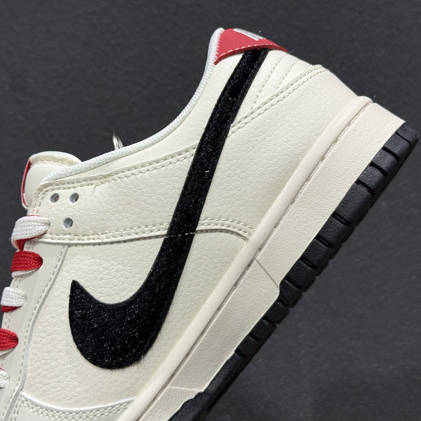 280 Nike SB Dunk Low“ 马年限定—汗血宝马” 周年高端定制 低帮休闲板鞋 FC1688-257-Chinese UA Cheap High Quatity Brand Clothes Bags handbags Sneakers wholesale wholesaler seller from China Factory suppliers Fashion Clothing Shoes best Quality Beautiful Price 280 Nike SB Dunk Low“ 马年限定—汗血宝马” 周年高端定制 低帮休闲板鞋 FC1688-257