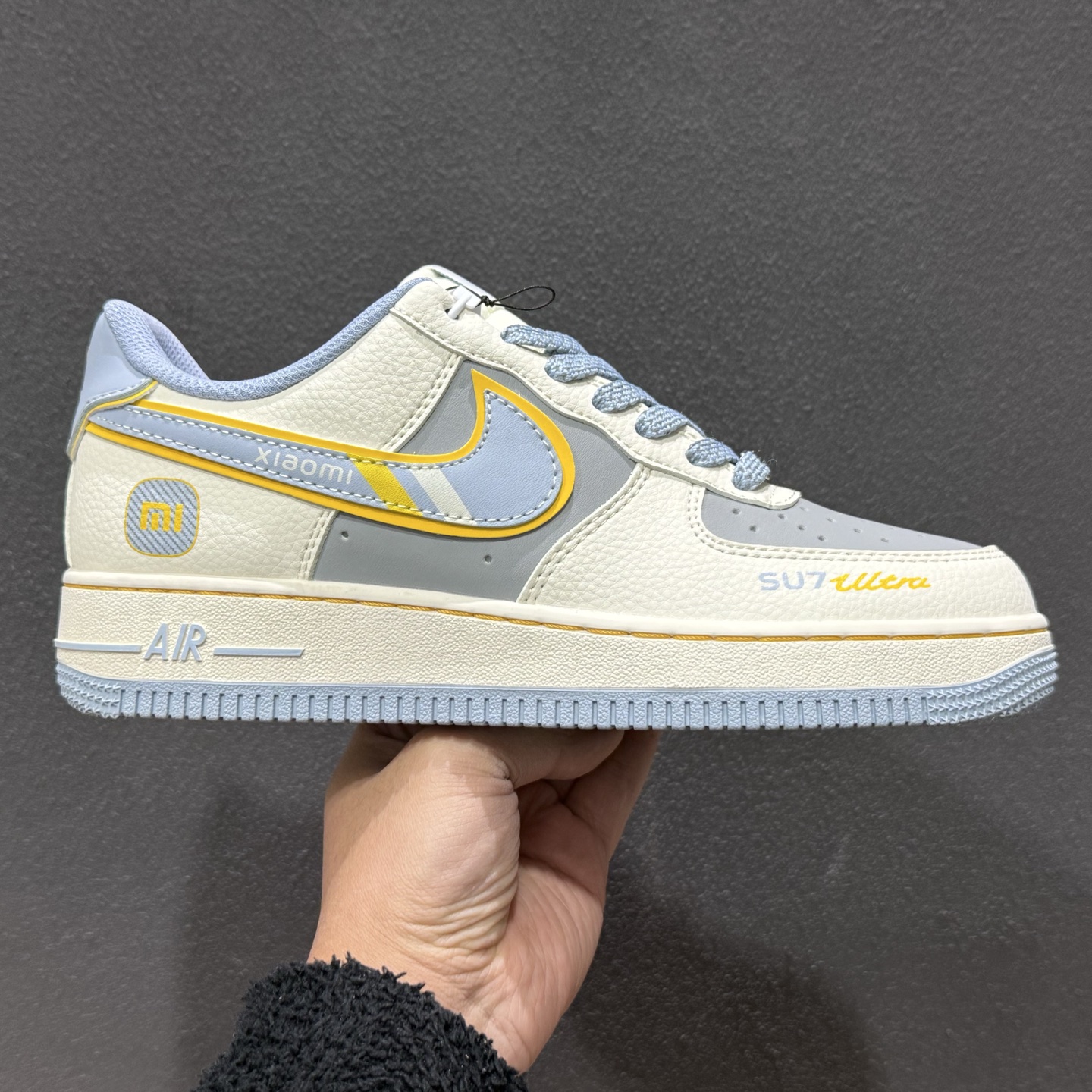 260 NIke Air Force 1 '07 Low “小米联名-Su7 ultra”空军一号 低帮 运动鞋 休闲鞋 XX3168-215-Chinese UA Cheap High Quatity Brand Clothes Bags handbags Sneakers wholesale wholesaler seller from China Factory suppliers Fashion Clothing Shoes best Quality Beautiful Price 260 NIke Air Force 1 '07 Low “小米联名-Su7 ultra”空军一号 低帮 运动鞋 休闲鞋 XX3168-215