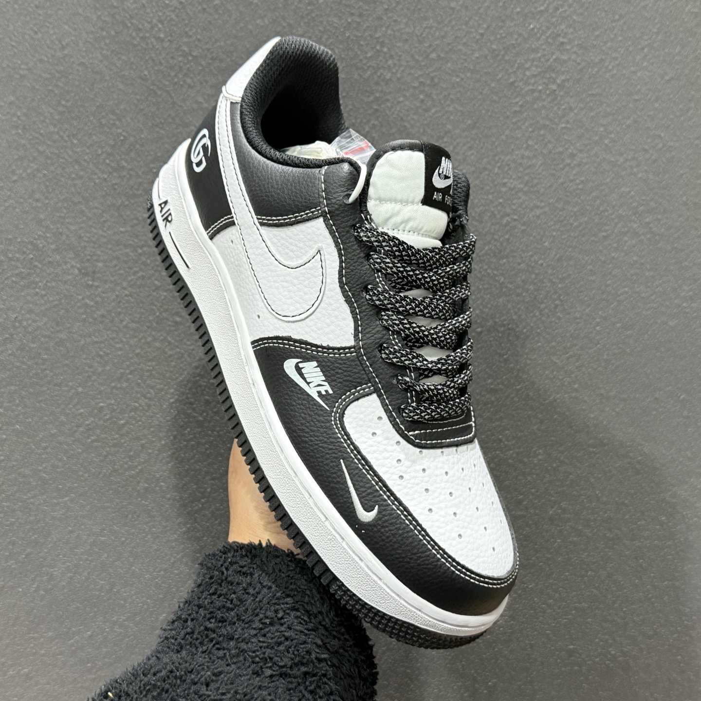 260 黑白格调,经典焕新|Nike Air Force 1 Low当经典的空军一号遇上黑白熊猫配色 DD1982-340-Chinese UA Cheap High Quatity Brand Clothes Bags handbags Sneakers wholesale wholesaler seller from China Factory suppliers Fashion Clothing Shoes best Quality Beautiful Price 260 黑白格调,经典焕新|Nike Air Force 1 Low当经典的空军一号遇上黑白熊猫配色 DD1982-340