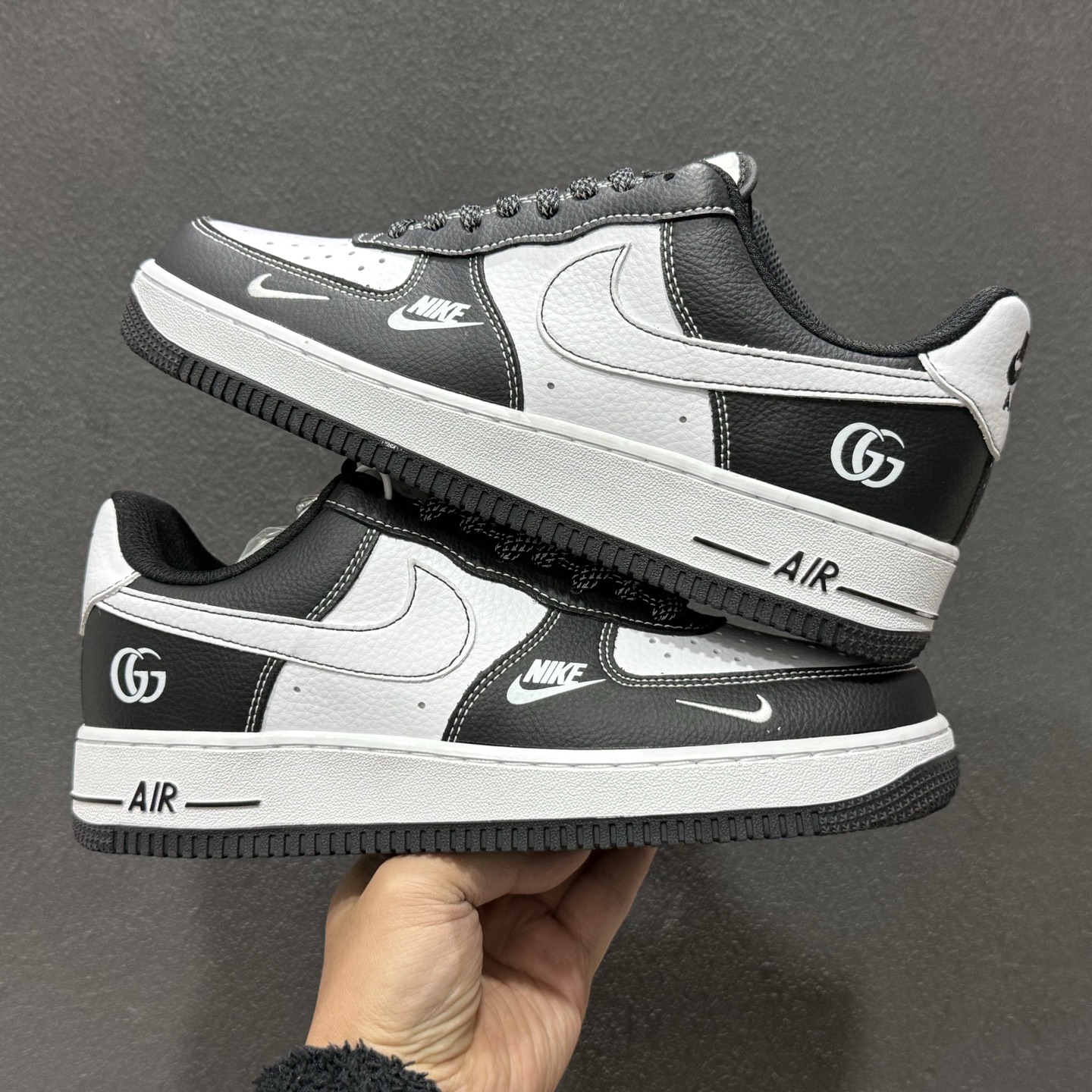 260 黑白格调,经典焕新|Nike Air Force 1 Low当经典的空军一号遇上黑白熊猫配色 DD1982-340-Chinese UA Cheap High Quatity Brand Clothes Bags handbags Sneakers wholesale wholesaler seller from China Factory suppliers Fashion Clothing Shoes best Quality Beautiful Price 260 黑白格调,经典焕新|Nike Air Force 1 Low当经典的空军一号遇上黑白熊猫配色 DD1982-340