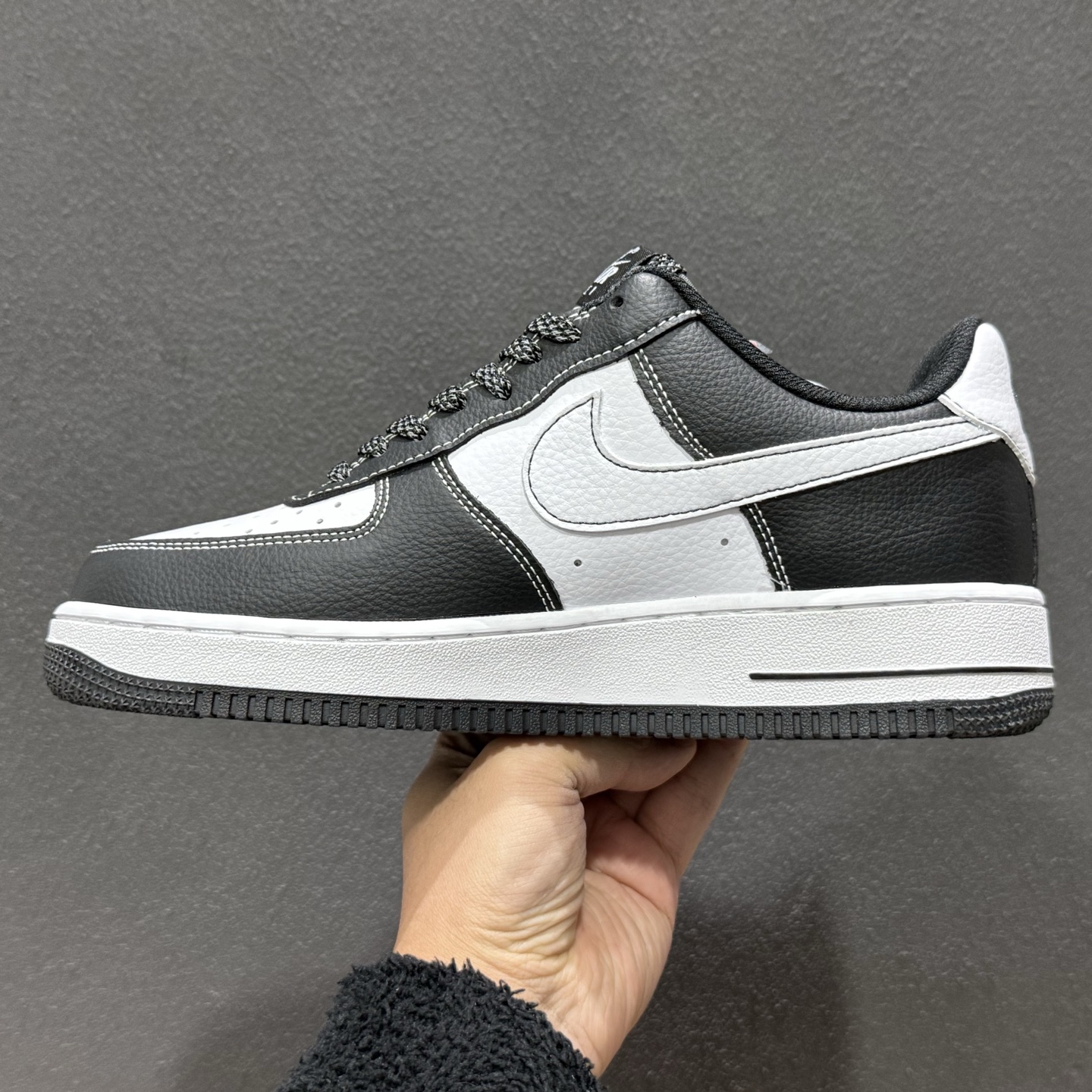 260 黑白格调,经典焕新|Nike Air Force 1 Low当经典的空军一号遇上黑白熊猫配色 DD1982-340-Chinese UA Cheap High Quatity Brand Clothes Bags handbags Sneakers wholesale wholesaler seller from China Factory suppliers Fashion Clothing Shoes best Quality Beautiful Price 260 黑白格调,经典焕新|Nike Air Force 1 Low当经典的空军一号遇上黑白熊猫配色 DD1982-340