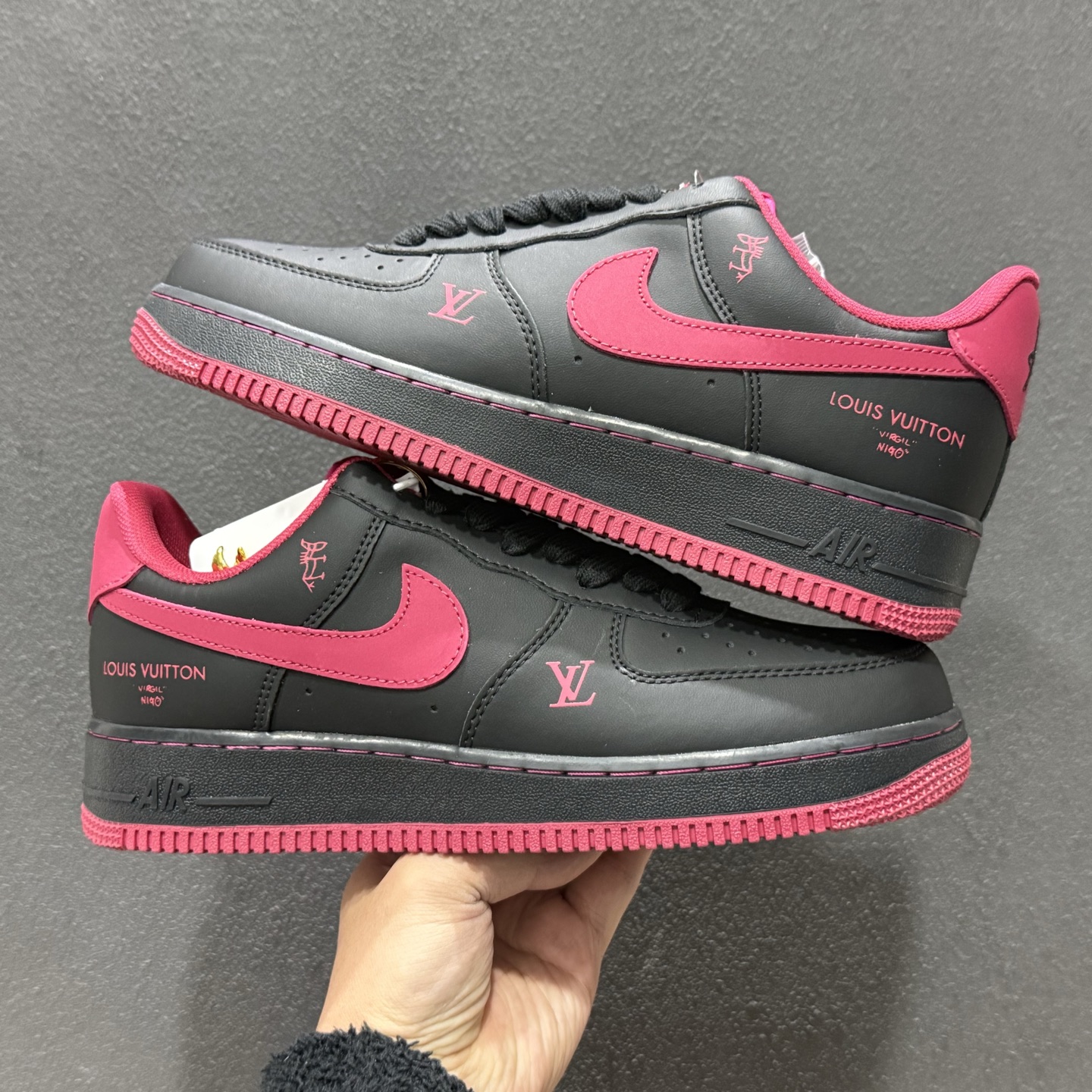 260 NIke Air Force 1 '07 Low “马年限定--墨黑玫红” 空军一号低帮 运动鞋 休闲鞋 FV3694-102-Chinese UA Cheap High Quatity Brand Clothes Bags handbags Sneakers wholesale wholesaler seller from China Factory suppliers Fashion Clothing Shoes best Quality Beautiful Price 260 NIke Air Force 1 '07 Low “马年限定--墨黑玫红” 空军一号低帮 运动鞋 休闲鞋 FV3694-102