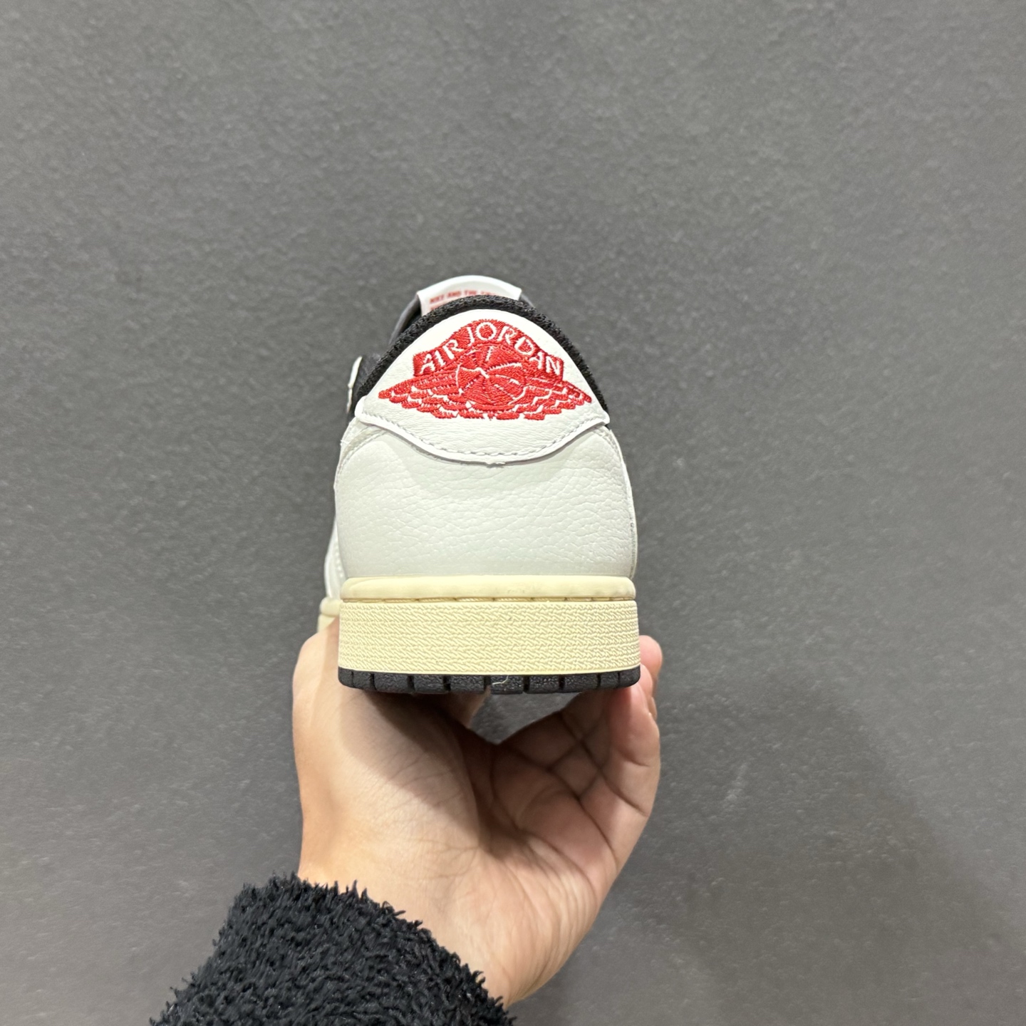 240 Travis Scott x Air Jordan 1 Low AJ1 乔1联名倒勾 XZ6868-001
