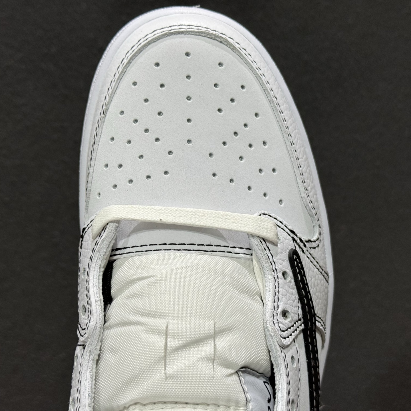 240 Travis Scott x Air Jordan 1 Low AJ1 乔1联名倒勾 XZ6868-001-Chinese UA Cheap High Quatity Brand Clothes Bags handbags Sneakers wholesale wholesaler seller from China Factory suppliers Fashion Clothing Shoes best Quality Beautiful Price 240 Travis Scott x Air Jordan 1 Low AJ1 乔1联名倒勾 XZ6868-001