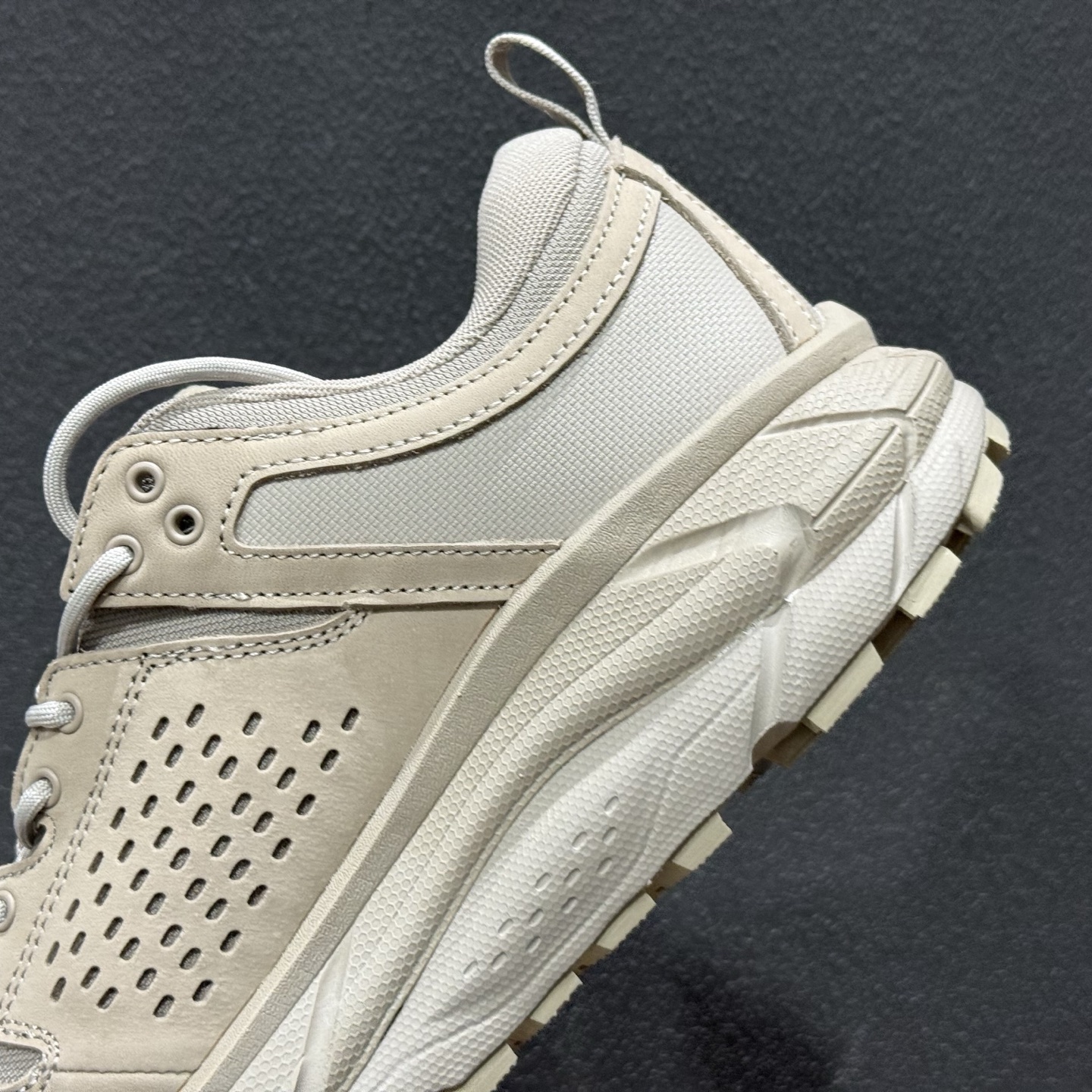 360 原厂防泼水 Hoka One One Tor Ultra Lo 低帮户外功能运动鞋工装鞋 1130310-Chinese UA Cheap High Quatity Brand Clothes Bags handbags Sneakers wholesale wholesaler seller from China Factory suppliers Fashion Clothing Shoes best Quality Beautiful Price 360 原厂防泼水 Hoka One One Tor Ultra Lo 低帮户外功能运动鞋工装鞋 1130310