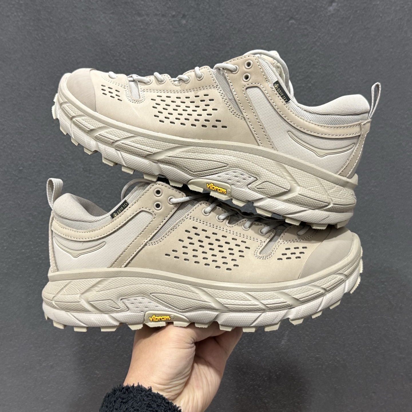 360 原厂防泼水 Hoka One One Tor Ultra Lo 低帮户外功能运动鞋工装鞋 1130310-Chinese UA Cheap High Quatity Brand Clothes Bags handbags Sneakers wholesale wholesaler seller from China Factory suppliers Fashion Clothing Shoes best Quality Beautiful Price 360 原厂防泼水 Hoka One One Tor Ultra Lo 低帮户外功能运动鞋工装鞋 1130310