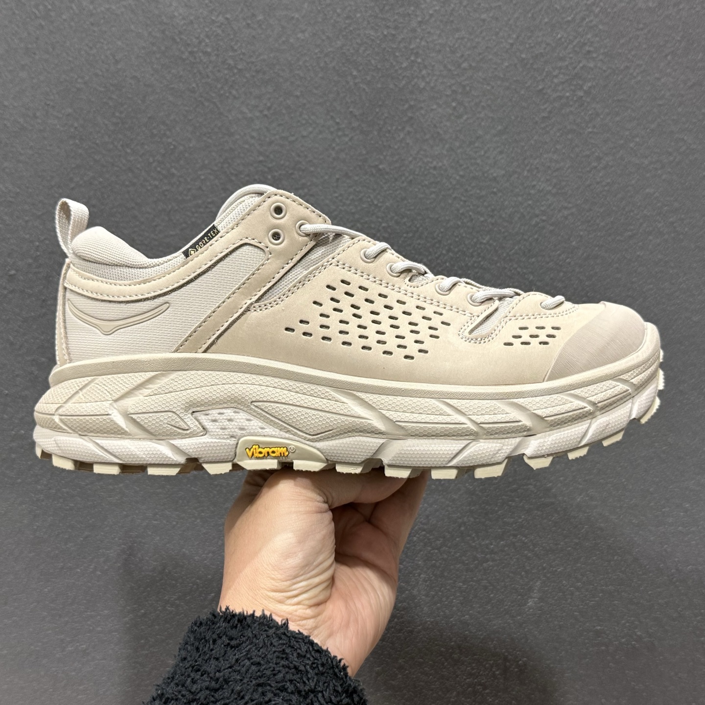 360 原厂防泼水 Hoka One One Tor Ultra Lo 低帮户外功能运动鞋工装鞋 1130310-Chinese UA Cheap High Quatity Brand Clothes Bags handbags Sneakers wholesale wholesaler seller from China Factory suppliers Fashion Clothing Shoes best Quality Beautiful Price 360 原厂防泼水 Hoka One One Tor Ultra Lo 低帮户外功能运动鞋工装鞋 1130310