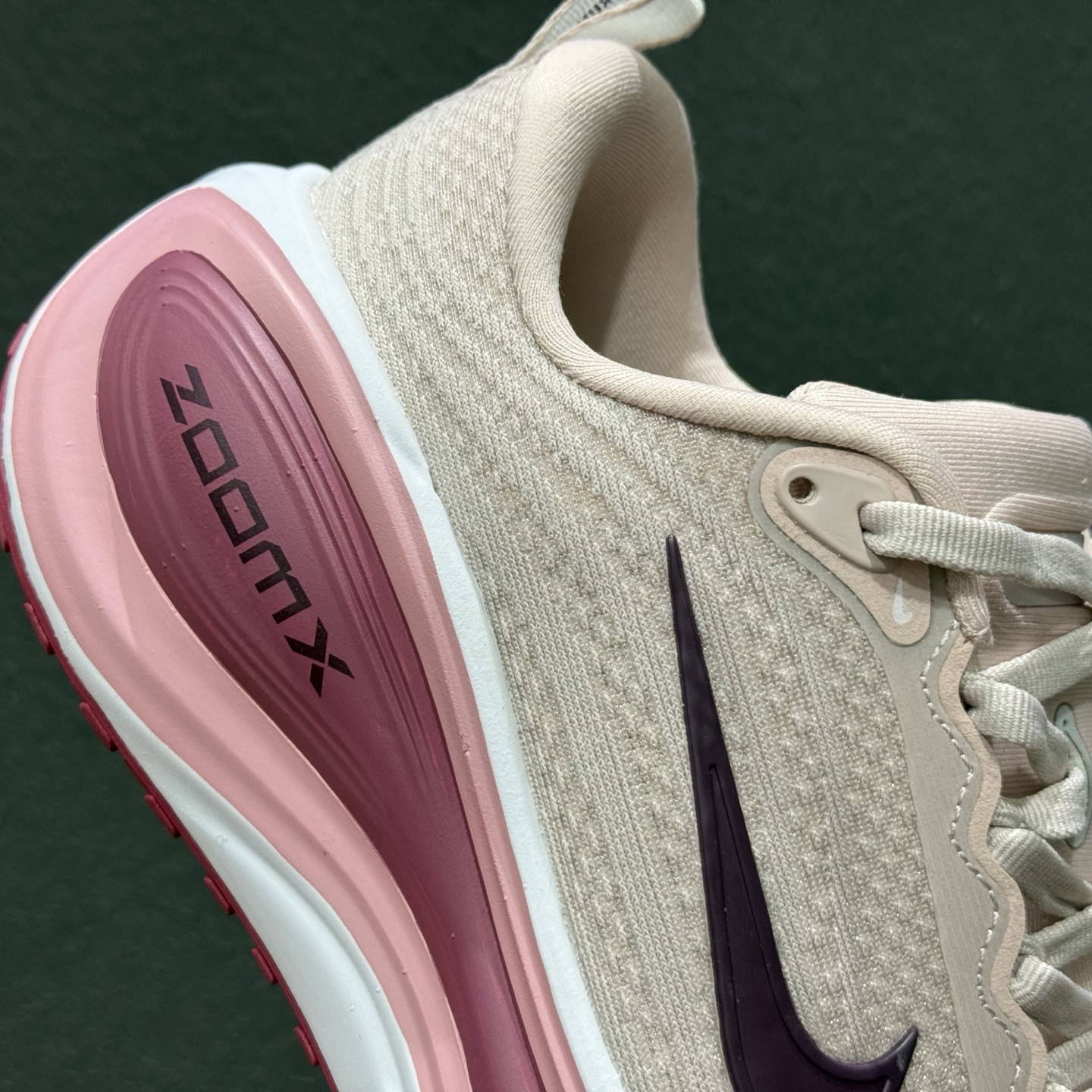 200 纯原版 NK Vomero Plus 网面透气跑步鞋 HV8154-604-Chinese UA Cheap High Quatity Brand Clothes Bags handbags Sneakers wholesale wholesaler seller from China Factory suppliers Fashion Clothing Shoes best Quality Beautiful Price 200 纯原版 NK Vomero Plus 网面透气跑步鞋 HV8154-604