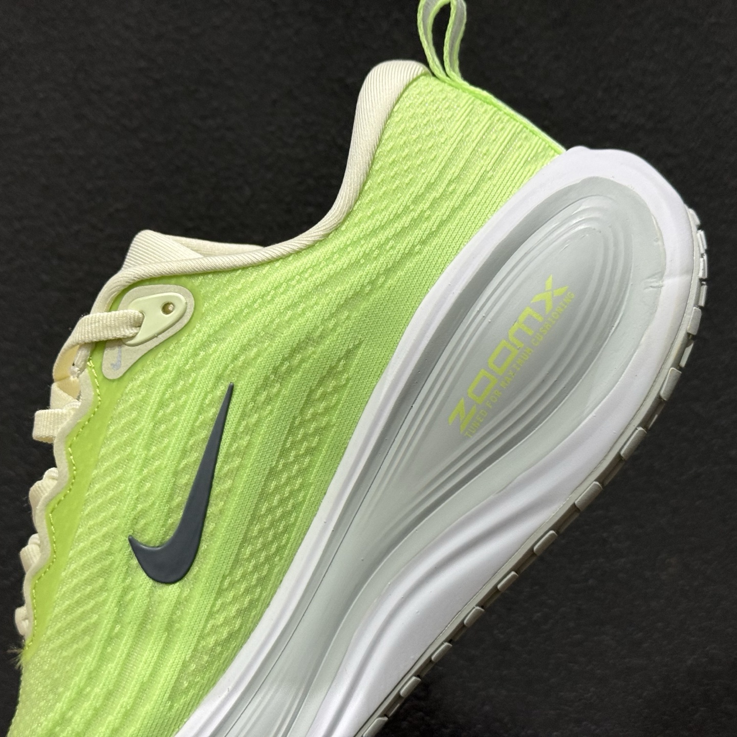 200 纯原版 NK Vomero Plus 网面透气跑步鞋 HV8154-103-Chinese UA Cheap High Quatity Brand Clothes Bags handbags Sneakers wholesale wholesaler seller from China Factory suppliers Fashion Clothing Shoes best Quality Beautiful Price 200 纯原版 NK Vomero Plus 网面透气跑步鞋 HV8154-103