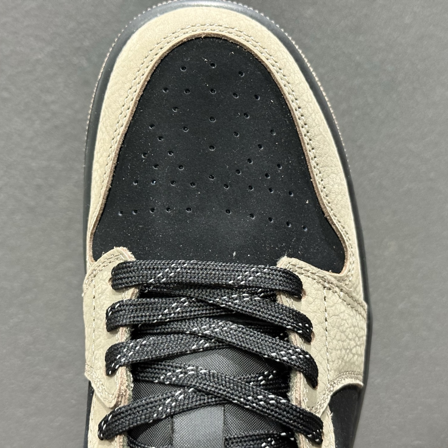 240 Air Jordan 1 Low AJ1 乔1奶茶摩卡 低邦文化休闲板鞋 IB7109-005-Chinese UA Cheap High Quatity Brand Clothes Bags handbags Sneakers wholesale wholesaler seller from China Factory suppliers Fashion Clothing Shoes best Quality Beautiful Price 240 Air Jordan 1 Low AJ1 乔1奶茶摩卡 低邦文化休闲板鞋 IB7109-005