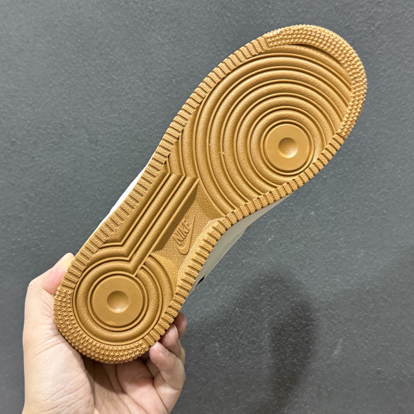 260 NIke Air Force 1 '07 Low 白麦耀黑拼接 空军一号低帮 运动鞋 IH0687-700-Chinese UA Cheap High Quatity Brand Clothes Bags handbags Sneakers wholesale wholesaler seller from China Factory suppliers Fashion Clothing Shoes best Quality Beautiful Price 260 NIke Air Force 1 '07 Low 白麦耀黑拼接 空军一号低帮 运动鞋 IH0687-700