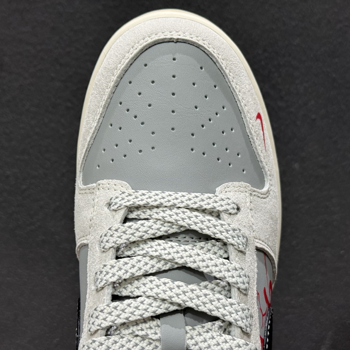 280 Nike SB Dunk Low“ 马年限定—NIKE马年大吉” 周年高端定制 低帮休闲板鞋 JP2026-111-Chinese UA Cheap High Quatity Brand Clothes Bags handbags Sneakers wholesale wholesaler seller from China Factory suppliers Fashion Clothing Shoes best Quality Beautiful Price 280 Nike SB Dunk Low“ 马年限定—NIKE马年大吉” 周年高端定制 低帮休闲板鞋 JP2026-111