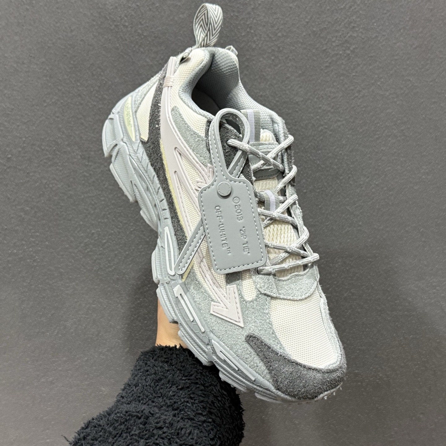 360 纯原OK版本 Off-White OW最新款跑鞋 复古休闲鞋-Chinese UA Cheap High Quatity Brand Clothes Bags handbags Sneakers wholesale wholesaler seller from China Factory suppliers Fashion Clothing Shoes best Quality Beautiful Price 360 纯原OK版本 Off-White OW最新款跑鞋 复古休闲鞋