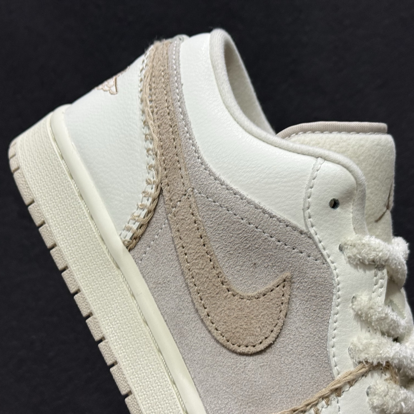 240 原装裸鞋级 市面最高工艺产物 Air Jordan 1 Low白棕 纯原系列 HV4268-120-Chinese UA Cheap High Quatity Brand Clothes Bags handbags Sneakers wholesale wholesaler seller from China Factory suppliers Fashion Clothing Shoes best Quality Beautiful Price 240 原装裸鞋级 市面最高工艺产物 Air Jordan 1 Low白棕 纯原系列 HV4268-120