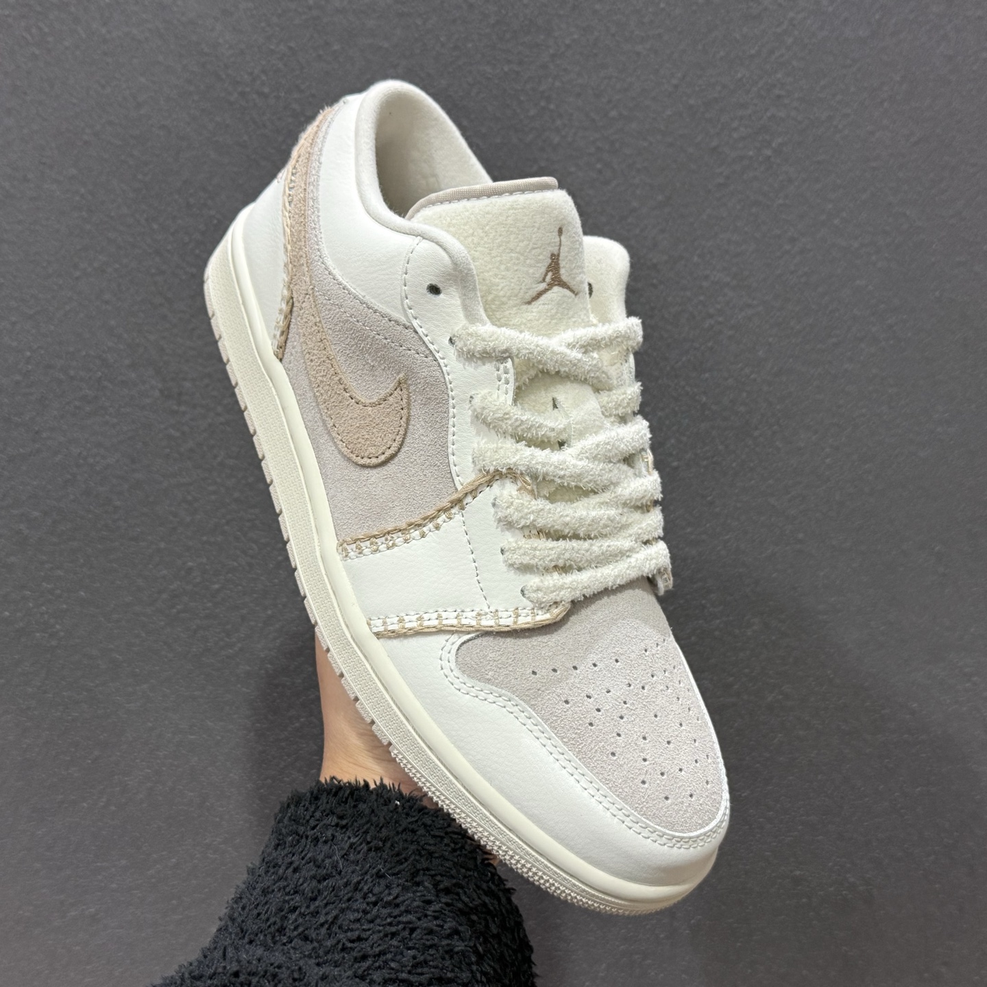 240 原装裸鞋级 市面最高工艺产物 Air Jordan 1 Low白棕 纯原系列 HV4268-120-Chinese UA Cheap High Quatity Brand Clothes Bags handbags Sneakers wholesale wholesaler seller from China Factory suppliers Fashion Clothing Shoes best Quality Beautiful Price 240 原装裸鞋级 市面最高工艺产物 Air Jordan 1 Low白棕 纯原系列 HV4268-120