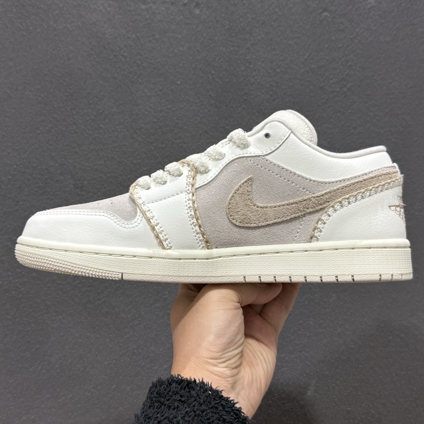 240 原装裸鞋级 市面最高工艺产物 Air Jordan 1 Low白棕 纯原系列 HV4268-120-Chinese UA Cheap High Quatity Brand Clothes Bags handbags Sneakers wholesale wholesaler seller from China Factory suppliers Fashion Clothing Shoes best Quality Beautiful Price 240 原装裸鞋级 市面最高工艺产物 Air Jordan 1 Low白棕 纯原系列 HV4268-120