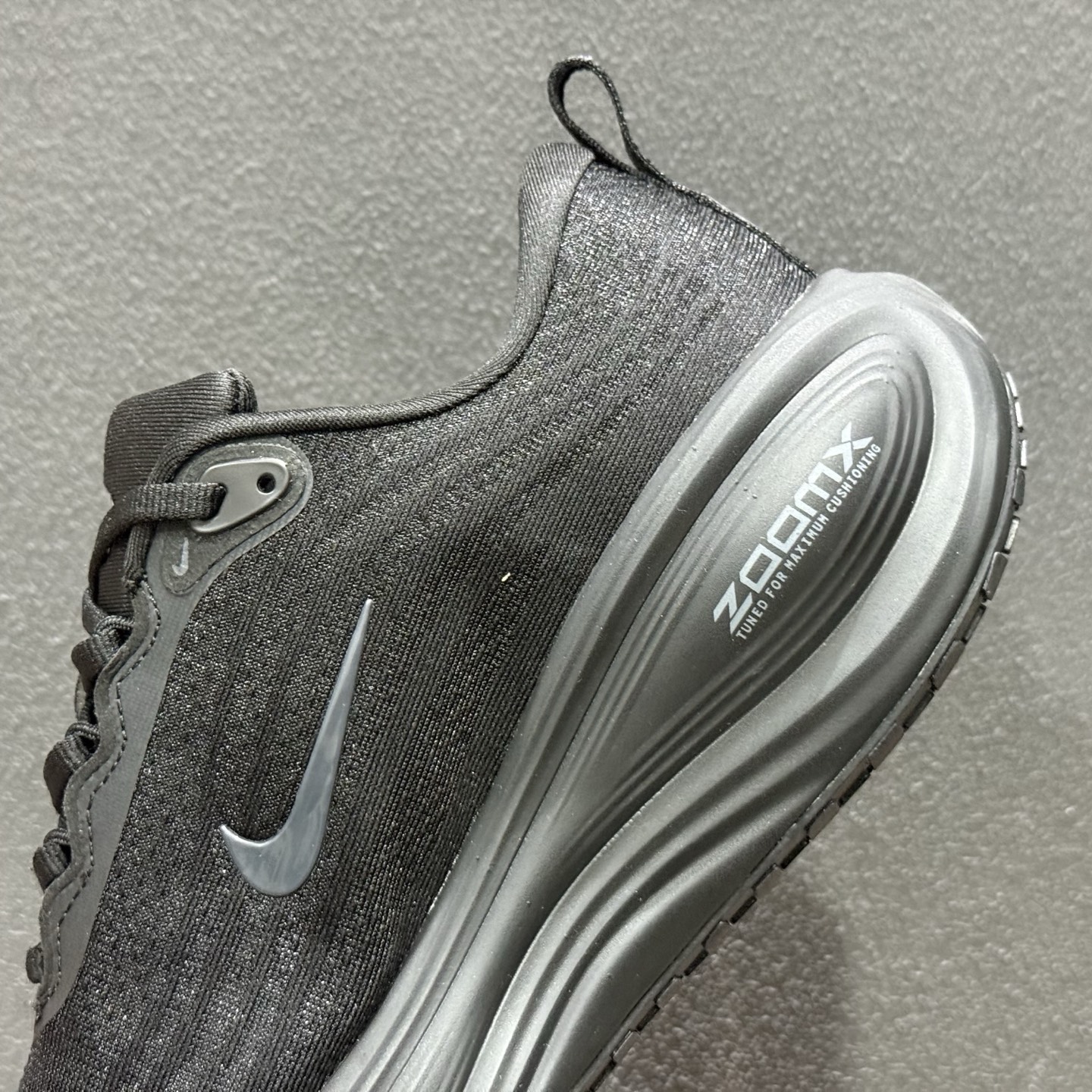 200 纯原版 NK Vomero Plus 网面透气跑步鞋 HV8150-003-Chinese UA Cheap High Quatity Brand Clothes Bags handbags Sneakers wholesale wholesaler seller from China Factory suppliers Fashion Clothing Shoes best Quality Beautiful Price 200 纯原版 NK Vomero Plus 网面透气跑步鞋 HV8150-003