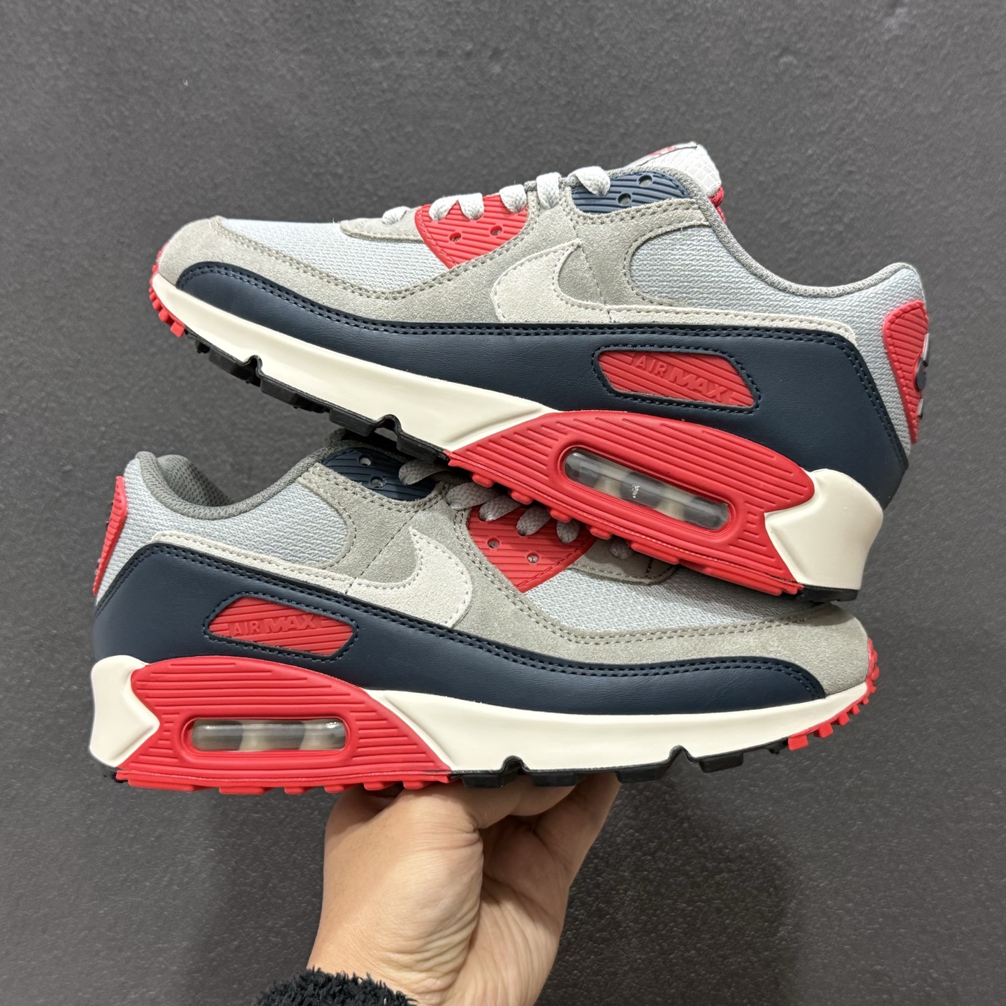 240 Nike Air 90 低帮气垫跑鞋 max90 灰蓝红 DM0029-005-Chinese UA Cheap High Quatity Brand Clothes Bags handbags Sneakers wholesale wholesaler seller from China Factory suppliers Fashion Clothing Shoes best Quality Beautiful Price 240 Nike Air 90 低帮气垫跑鞋 max90 灰蓝红 DM0029-005