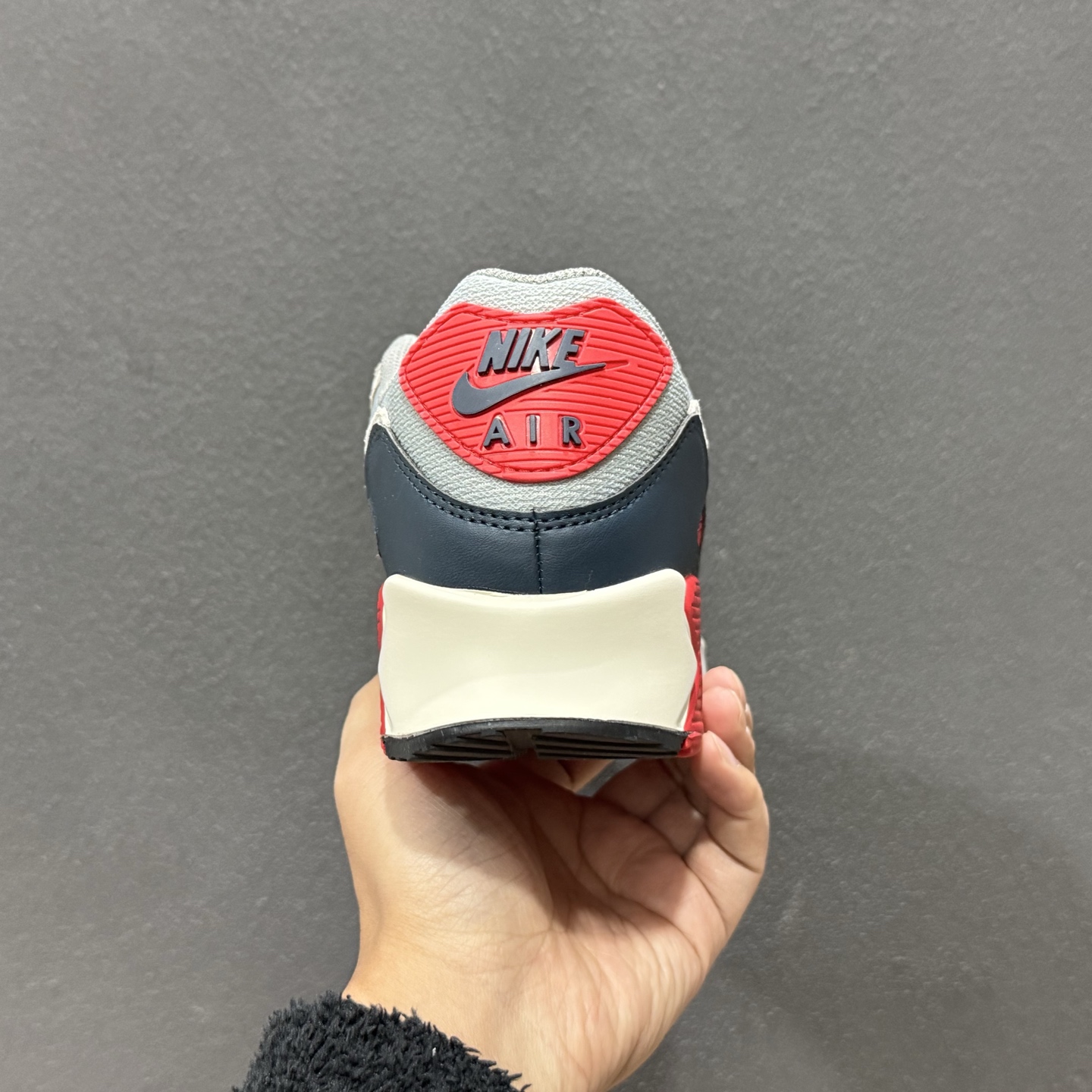 240 Nike Air 90 低帮气垫跑鞋 max90 灰蓝红 DM0029-005-Chinese UA Cheap High Quatity Brand Clothes Bags handbags Sneakers wholesale wholesaler seller from China Factory suppliers Fashion Clothing Shoes best Quality Beautiful Price 240 Nike Air 90 低帮气垫跑鞋 max90 灰蓝红 DM0029-005