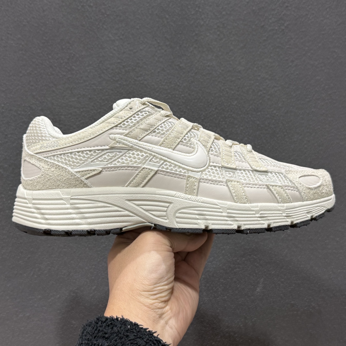 180 纯原P6000 耐克 Nike 低帮复古老爹风休闲运动舒适慢跑鞋 HF0015-100-Chinese UA Cheap High Quatity Brand Clothes Bags handbags Sneakers wholesale wholesaler seller from China Factory suppliers Fashion Clothing Shoes best Quality Beautiful Price 180 纯原P6000 耐克 Nike 低帮复古老爹风休闲运动舒适慢跑鞋 HF0015-100
