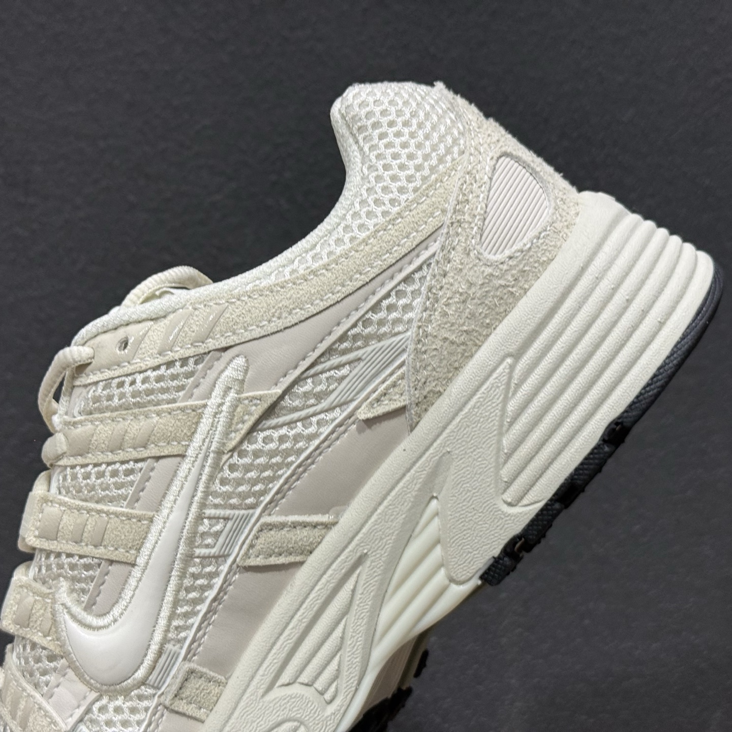 180 纯原P6000 耐克 Nike 低帮复古老爹风休闲运动舒适慢跑鞋 HF0015-100-Chinese UA Cheap High Quatity Brand Clothes Bags handbags Sneakers wholesale wholesaler seller from China Factory suppliers Fashion Clothing Shoes best Quality Beautiful Price 180 纯原P6000 耐克 Nike 低帮复古老爹风休闲运动舒适慢跑鞋 HF0015-100