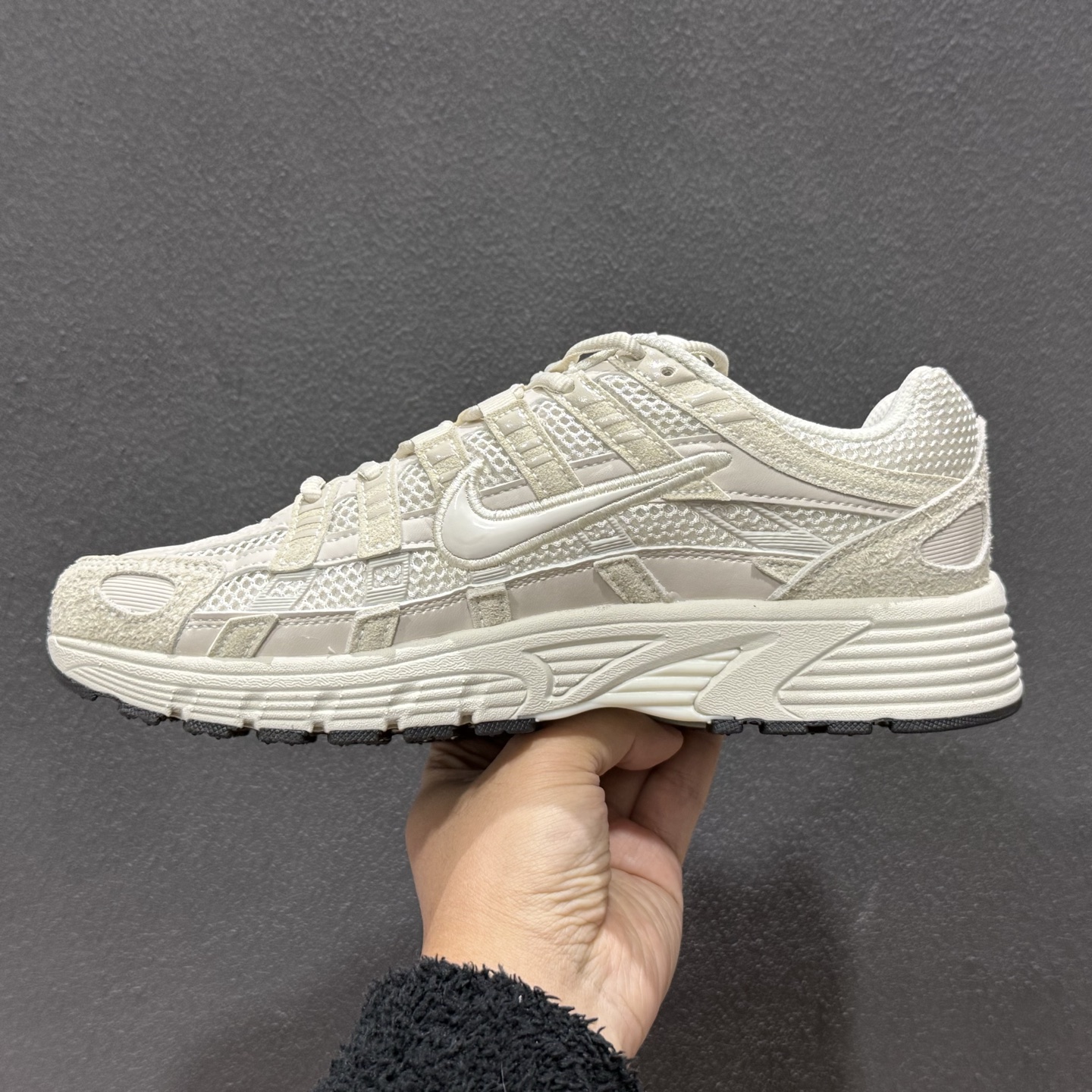 180 纯原P6000 耐克 Nike 低帮复古老爹风休闲运动舒适慢跑鞋 HF0015-100-Chinese UA Cheap High Quatity Brand Clothes Bags handbags Sneakers wholesale wholesaler seller from China Factory suppliers Fashion Clothing Shoes best Quality Beautiful Price 180 纯原P6000 耐克 Nike 低帮复古老爹风休闲运动舒适慢跑鞋 HF0015-100