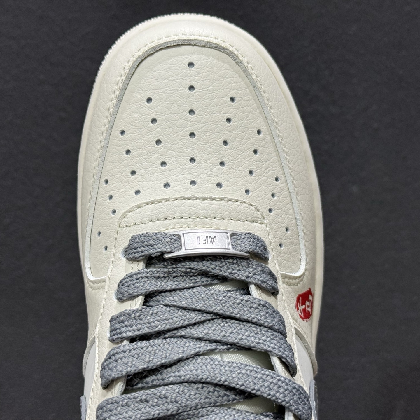 260 Nike Air Force 1 '07 Low “马年限定——午马米灰红”空军一号 高端定制 低帮 运动鞋 MZ9588-822-Chinese UA Cheap High Quatity Brand Clothes Bags handbags Sneakers wholesale wholesaler seller from China Factory suppliers Fashion Clothing Shoes best Quality Beautiful Price 260 Nike Air Force 1 '07 Low “马年限定——午马米灰红”空军一号 高端定制 低帮 运动鞋 MZ9588-822