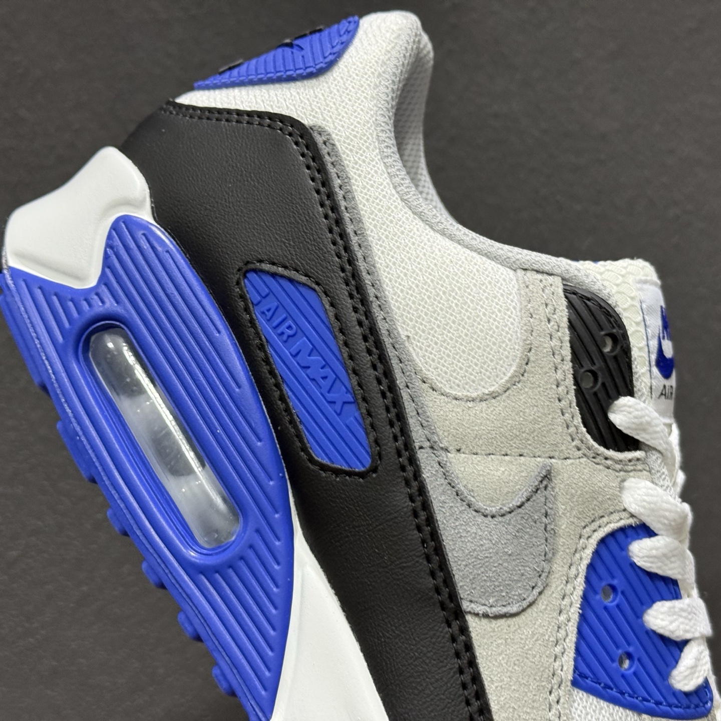 240 Nike Air 90 低帮气垫跑鞋 max90 灰蓝红 DM0029-112-Chinese UA Cheap High Quatity Brand Clothes Bags handbags Sneakers wholesale wholesaler seller from China Factory suppliers Fashion Clothing Shoes best Quality Beautiful Price 240 Nike Air 90 低帮气垫跑鞋 max90 灰蓝红 DM0029-112