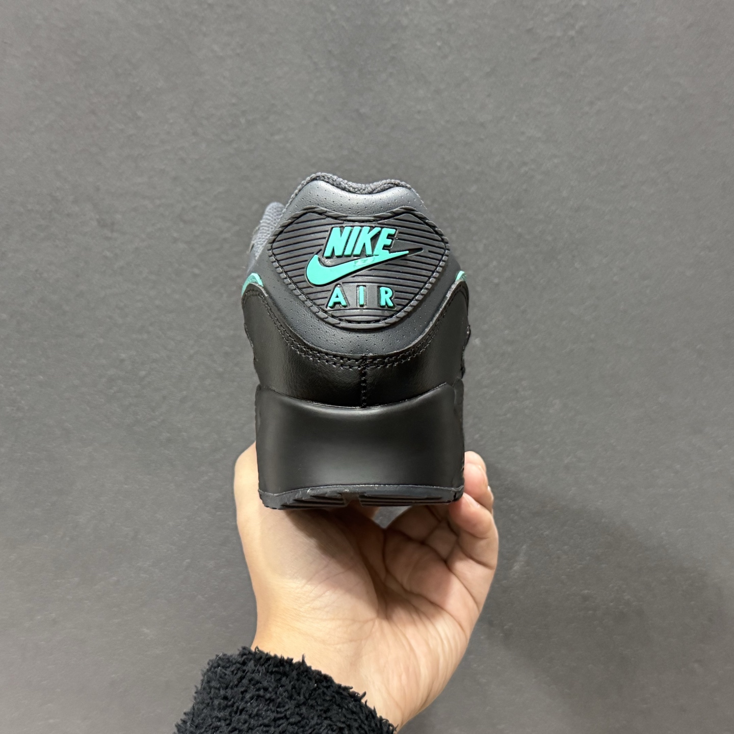 220 NIKE Air Max90 FUTURA 渠道原盒原标 经典拼接网面 IF0670-002-Chinese UA Cheap High Quatity Brand Clothes Bags handbags Sneakers wholesale wholesaler seller from China Factory suppliers Fashion Clothing Shoes best Quality Beautiful Price 220 NIKE Air Max90 FUTURA 渠道原盒原标 经典拼接网面 IF0670-002